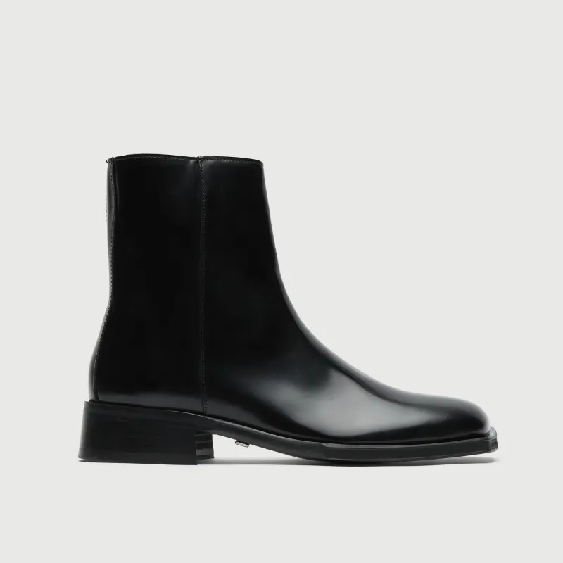 Abbey Zip Up Cuban Heel Boot made by Walk London