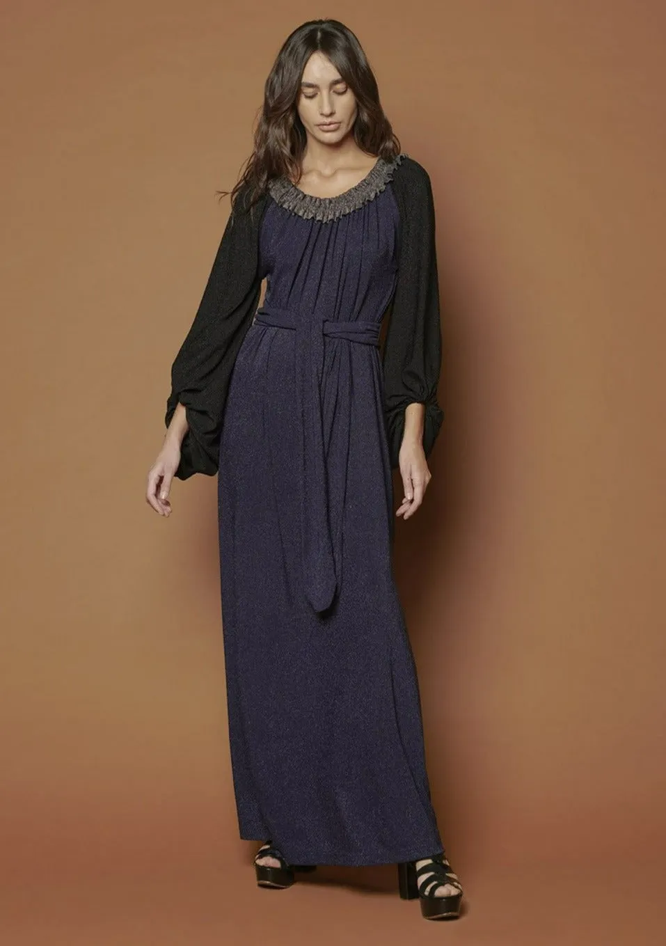 Long dress with contrasting sleeves. sold by Baruni