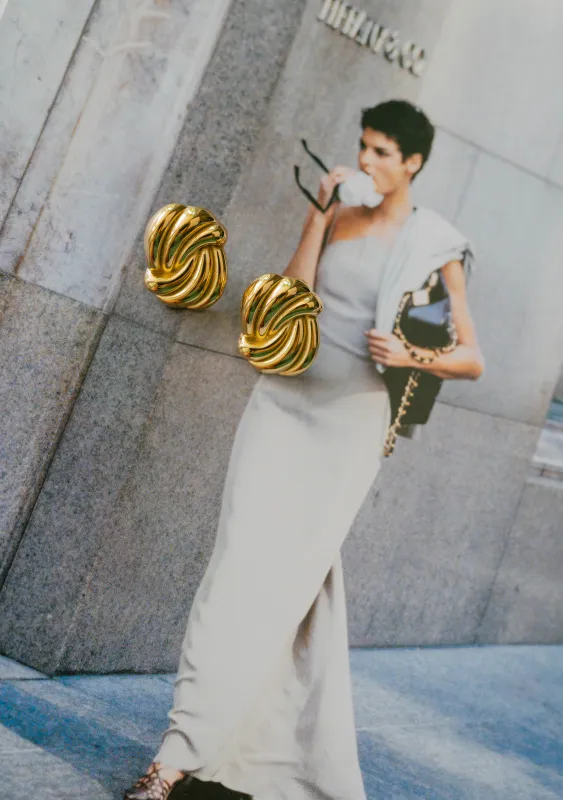 Knot Earrings – Gold sold by Bibi & Kim