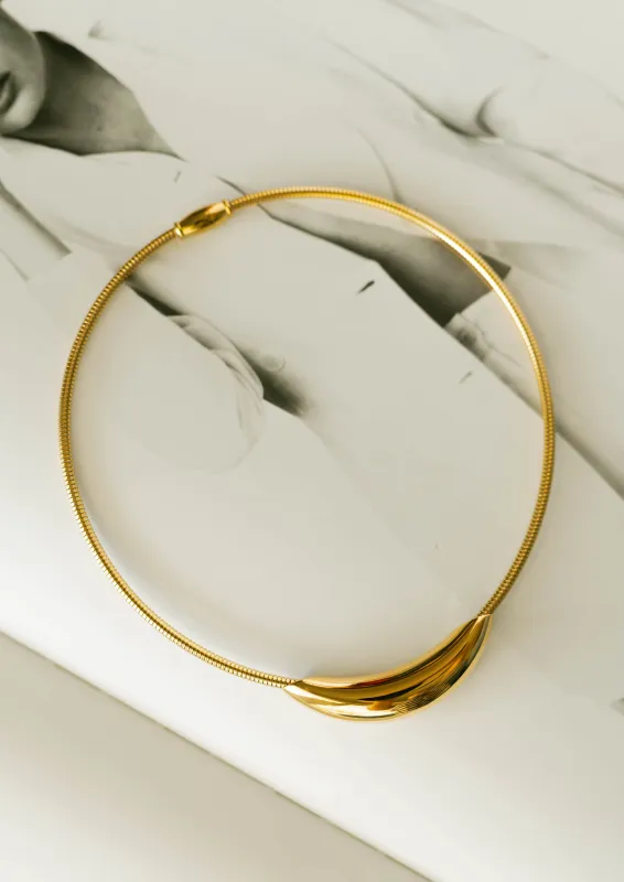 Sculpted Curve Necklace – Gold sold by Bibi & Kim