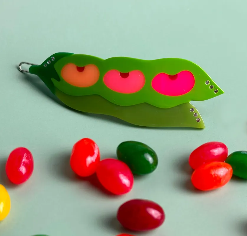 Magic Edamame Hair Clip sold by Centinelle
