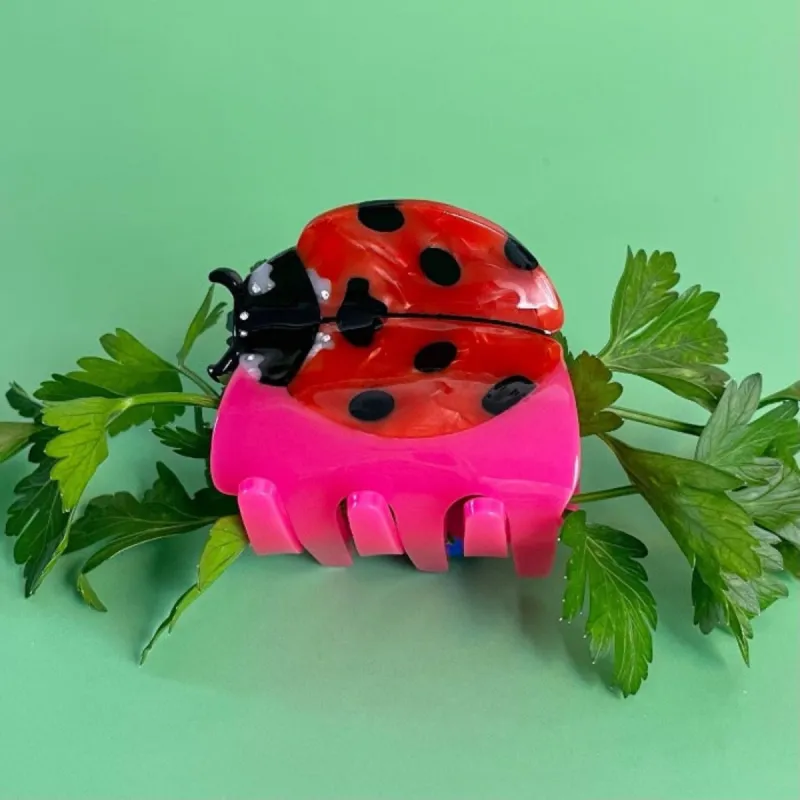 Ladybug Hair Claw sold by Centinelle