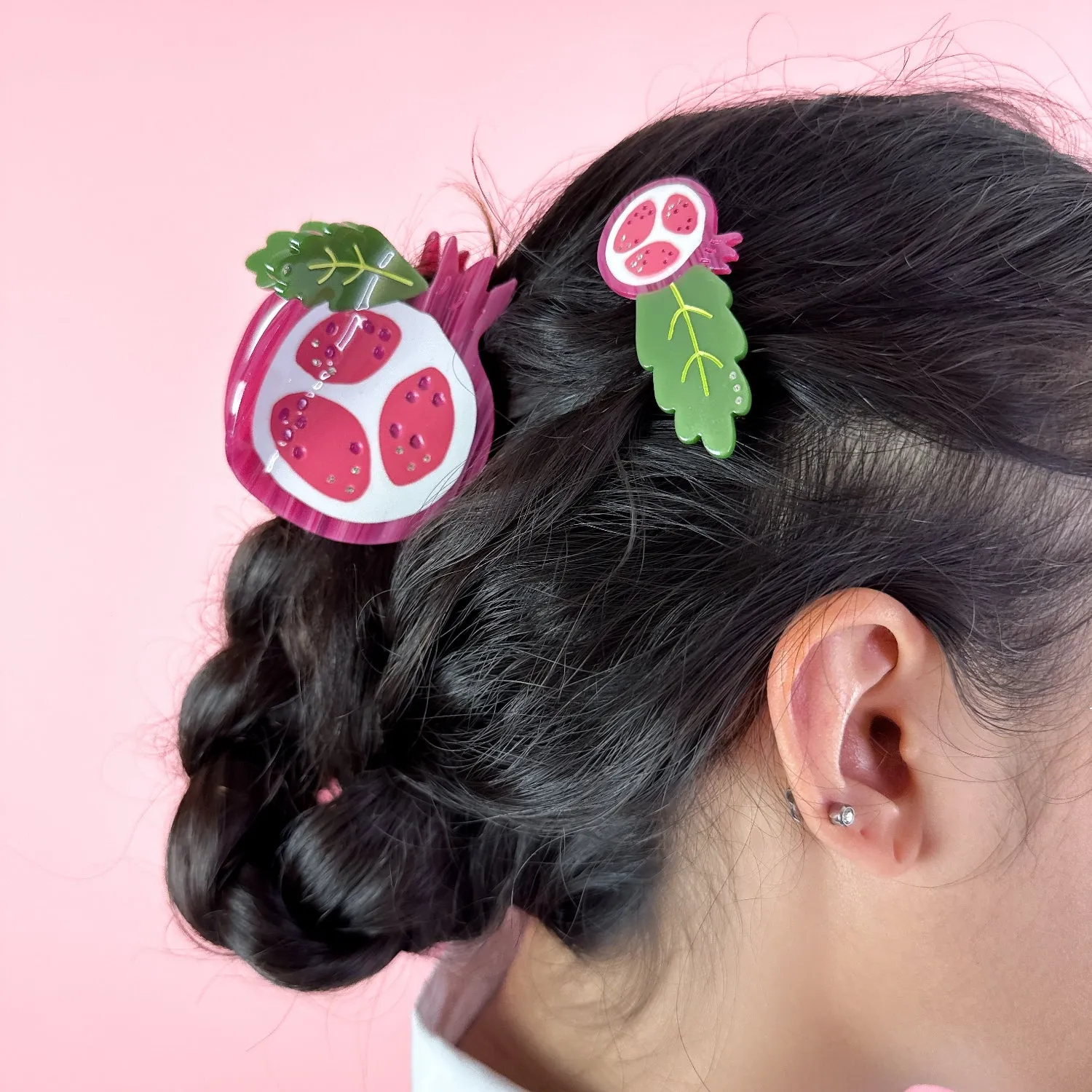 Pomegranate Alligator Clip sold by Centinelle product image thumbnail 2