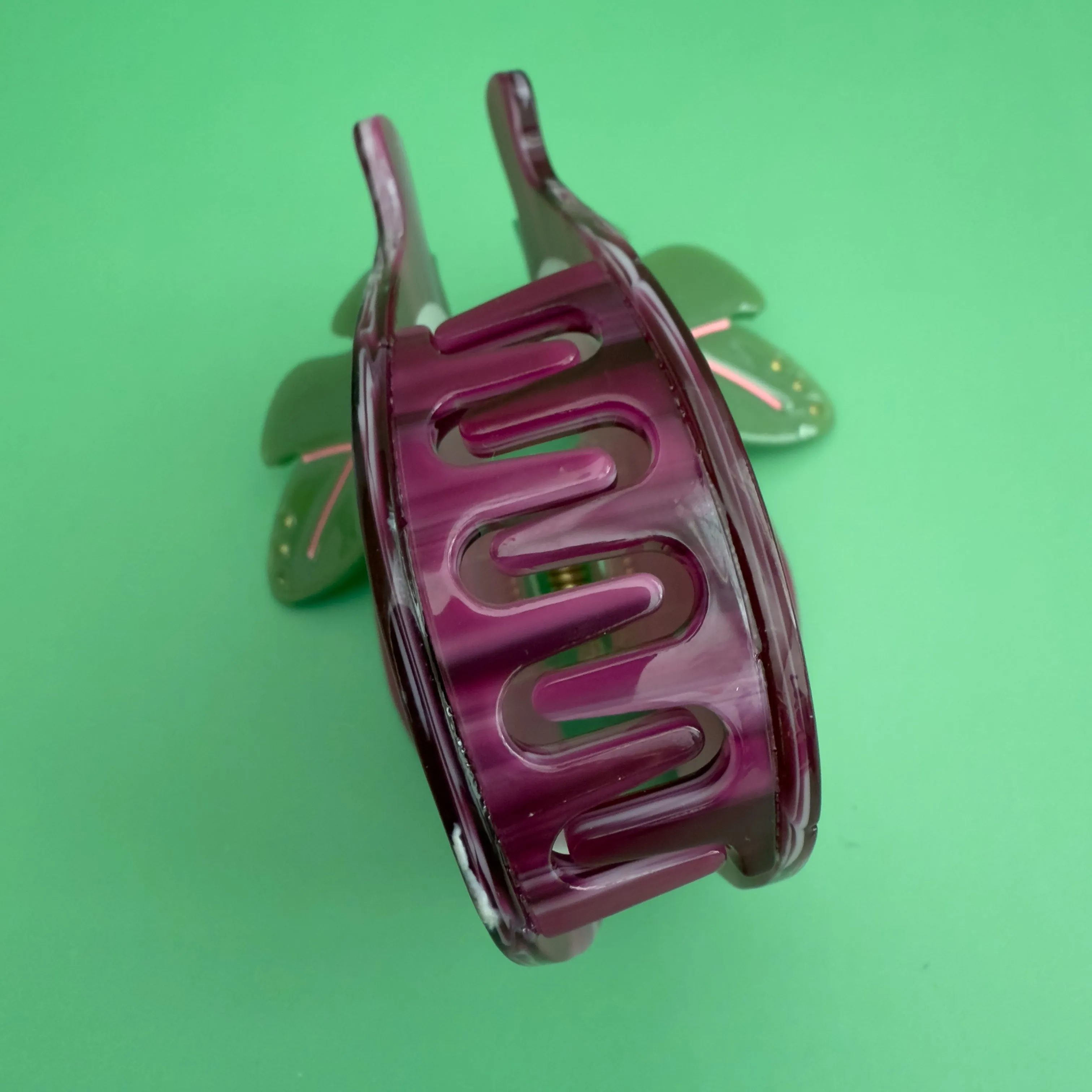 Fig Hair Claw sold by Centinelle product image thumbnail 3