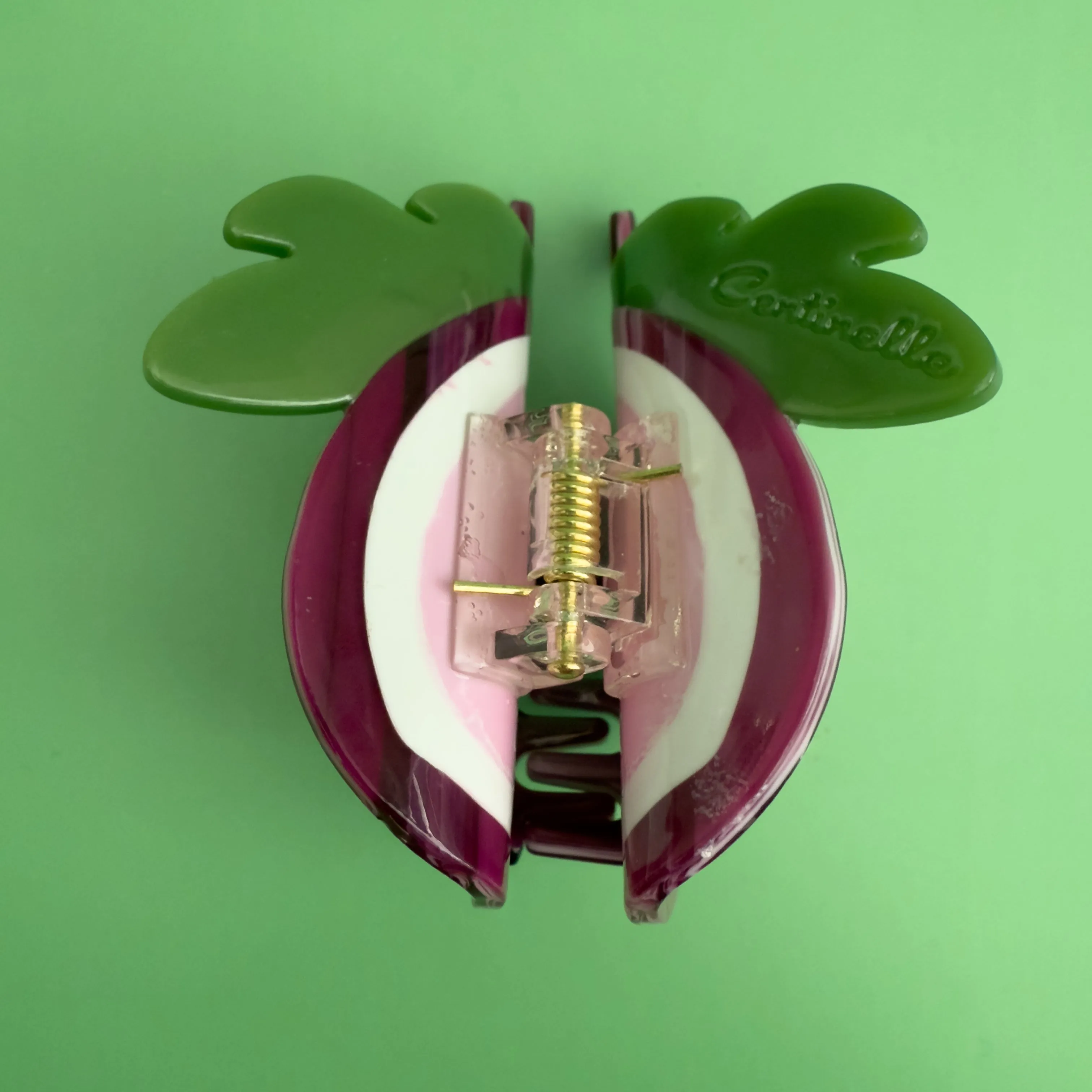 Fig Hair Claw sold by Centinelle product image thumbnail 5