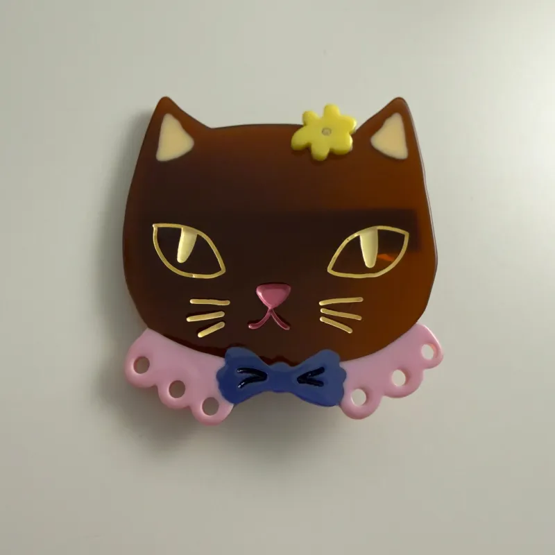 Chat Au Chocolat Alligator Clip made by Centinelle