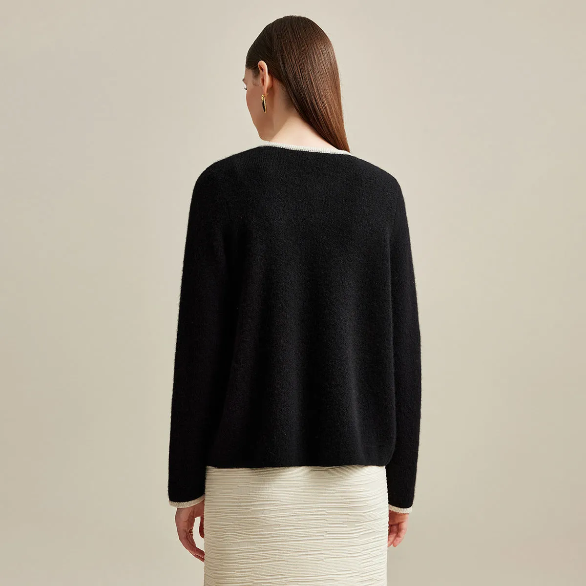 100% Cashmere Women's Two-Tone Buttoned Cardigan sold by COMOBOCA product image thumbnail 3