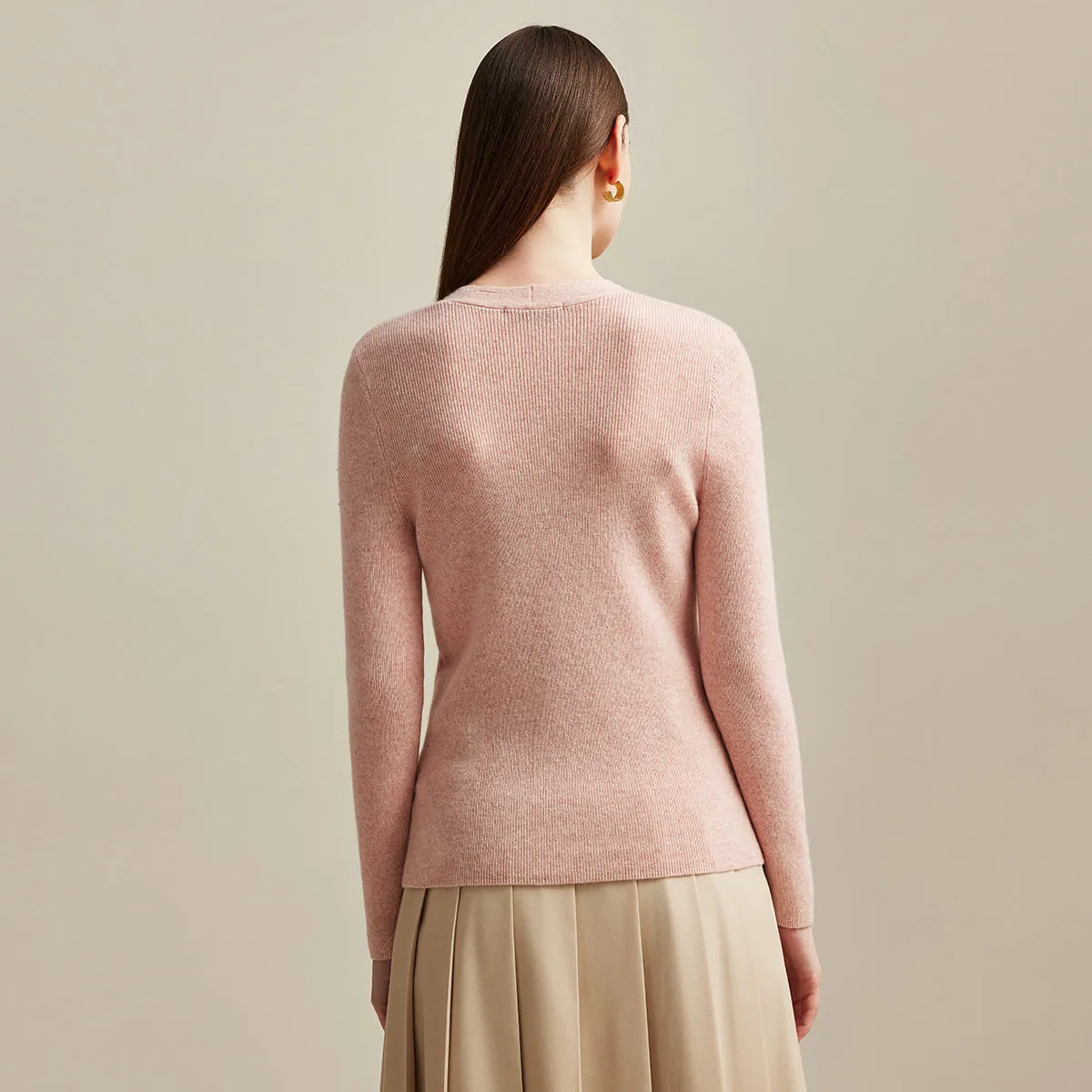 100% Cashmere Women's Ribbed V-Neck Sweater sold by COMOBOCA product image thumbnail 5