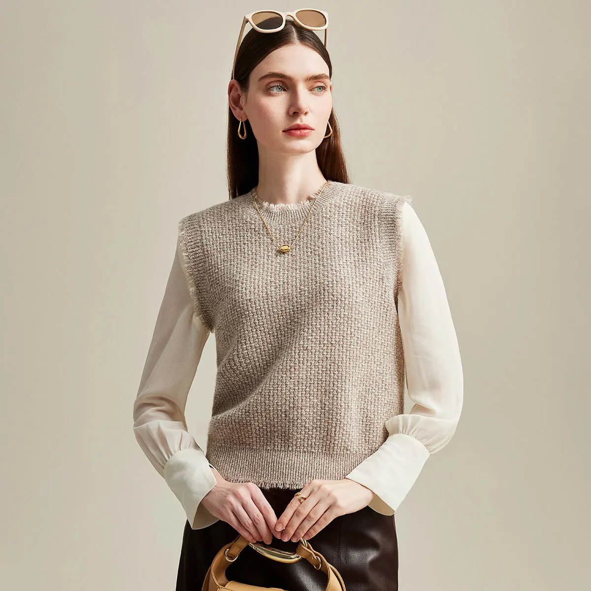 100% Cashmere Women's Textured Knit Sweater Vest sold by COMOBOCA product image thumbnail 2