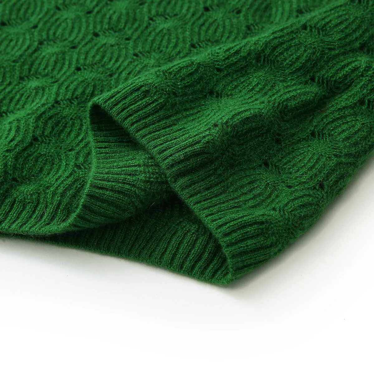 100% Cashmere Women's Cable Knit Sweater sold by COMOBOCA product image thumbnail 5