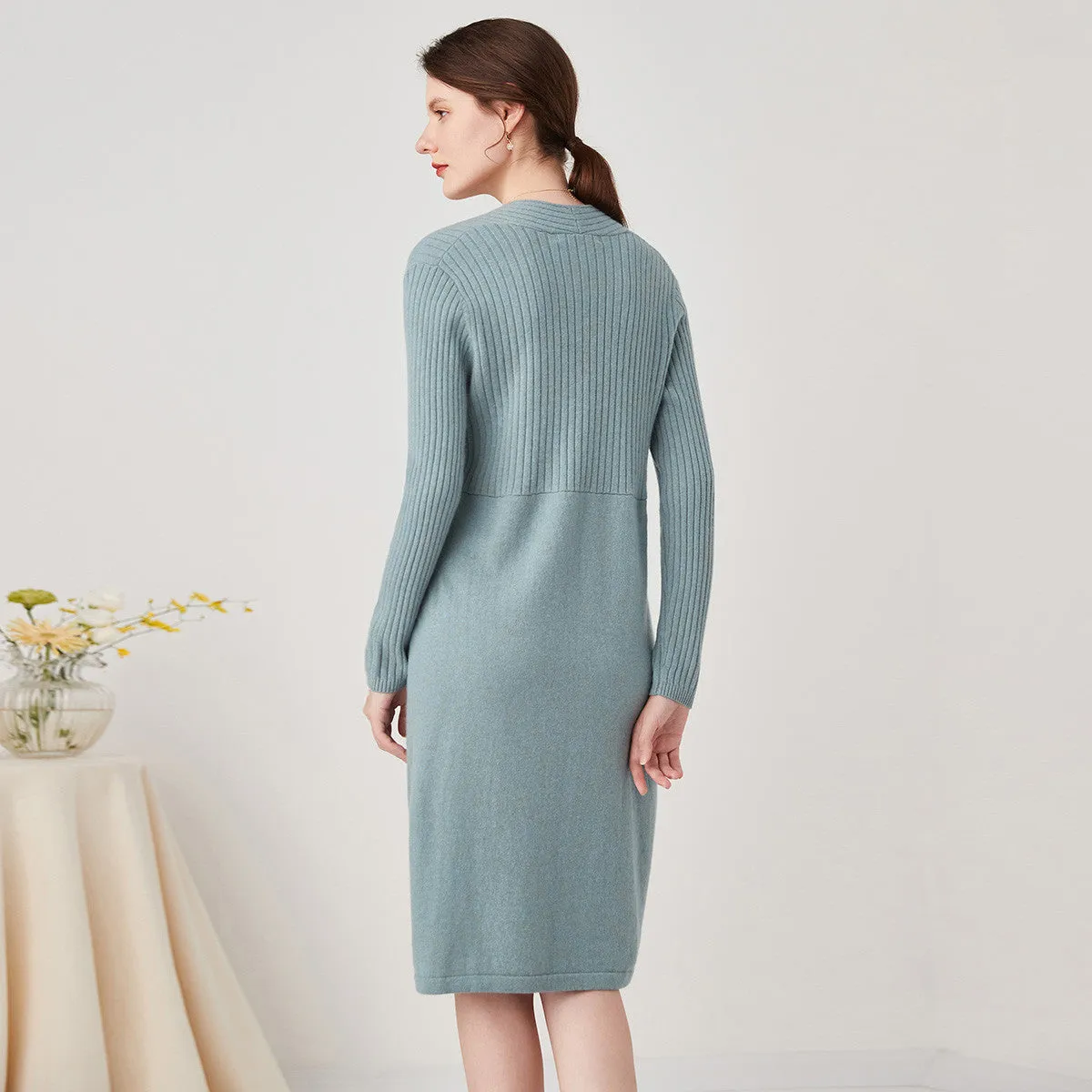 100% Cashmere Women's Knit V-Neck Midi Dress sold by COMOBOCA product image thumbnail 4