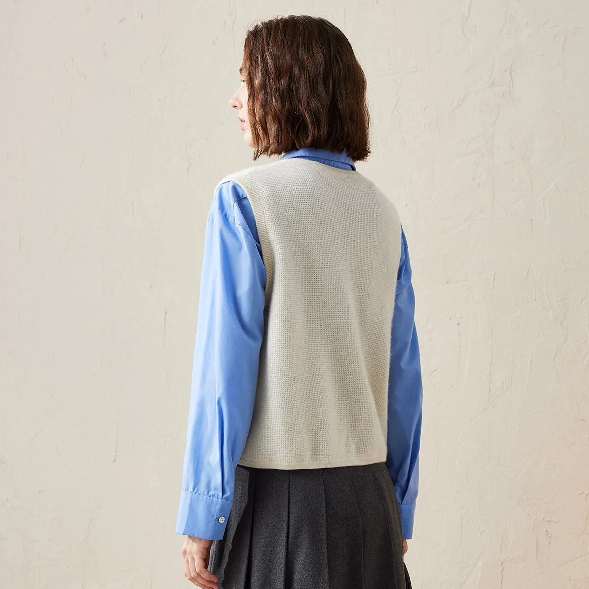 100% Cashmere Women's Button Pocket Knit Vest sold by COMOBOCA product image thumbnail 3
