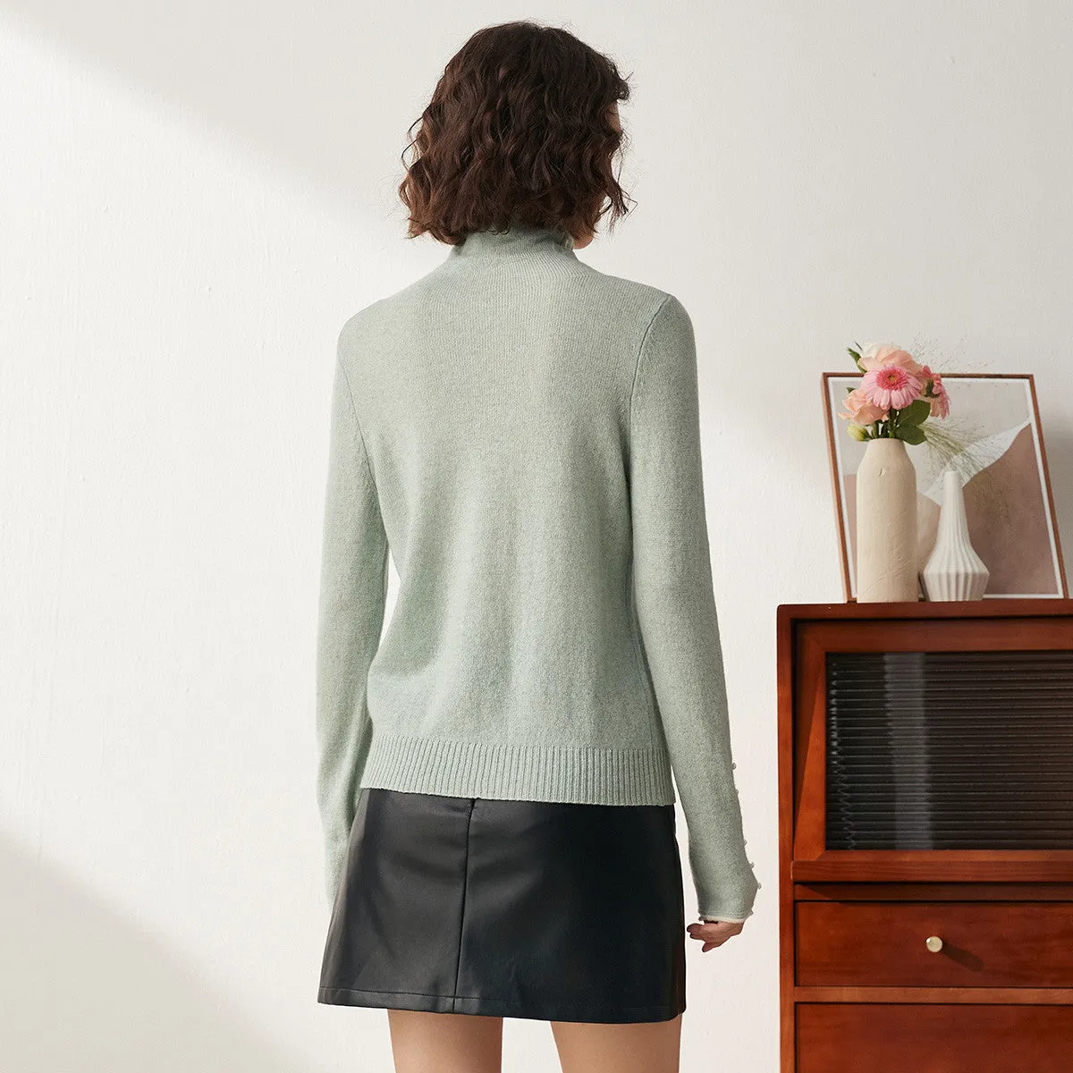 100% Cashmere Women's Pearl Buttoned Sweater sold by COMOBOCA product image thumbnail 2