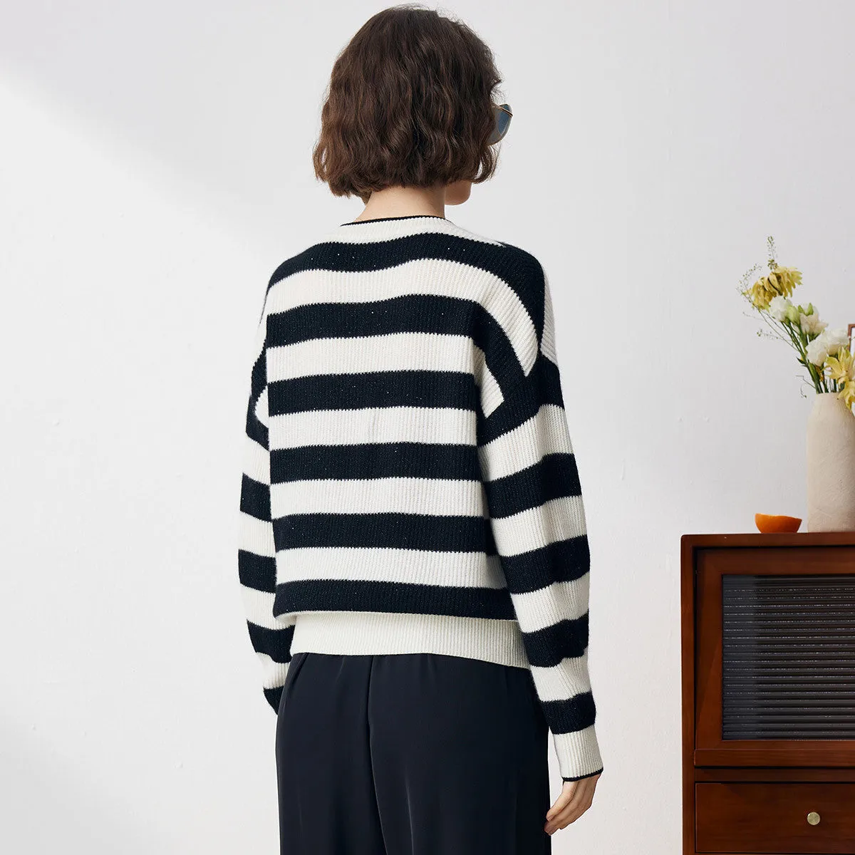 100% Cashmere Classic Womens Striped Sweater sold by COMOBOCA product image thumbnail 3