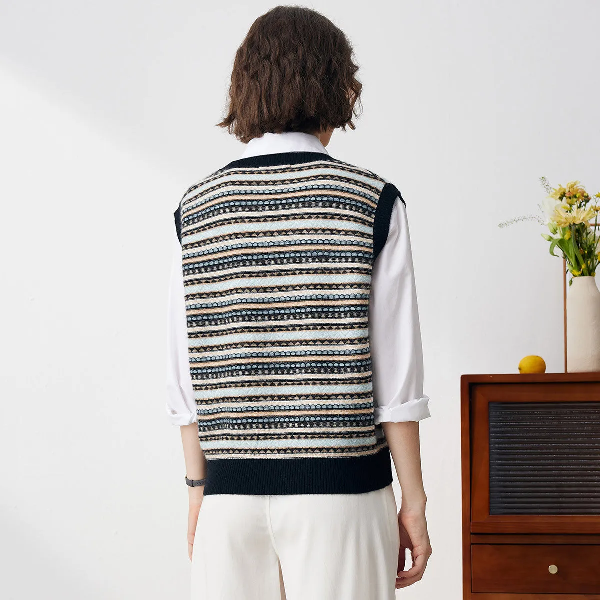 100% Cashmere Stylish V-Neck Striped Knit Vest sold by COMOBOCA product image thumbnail 2