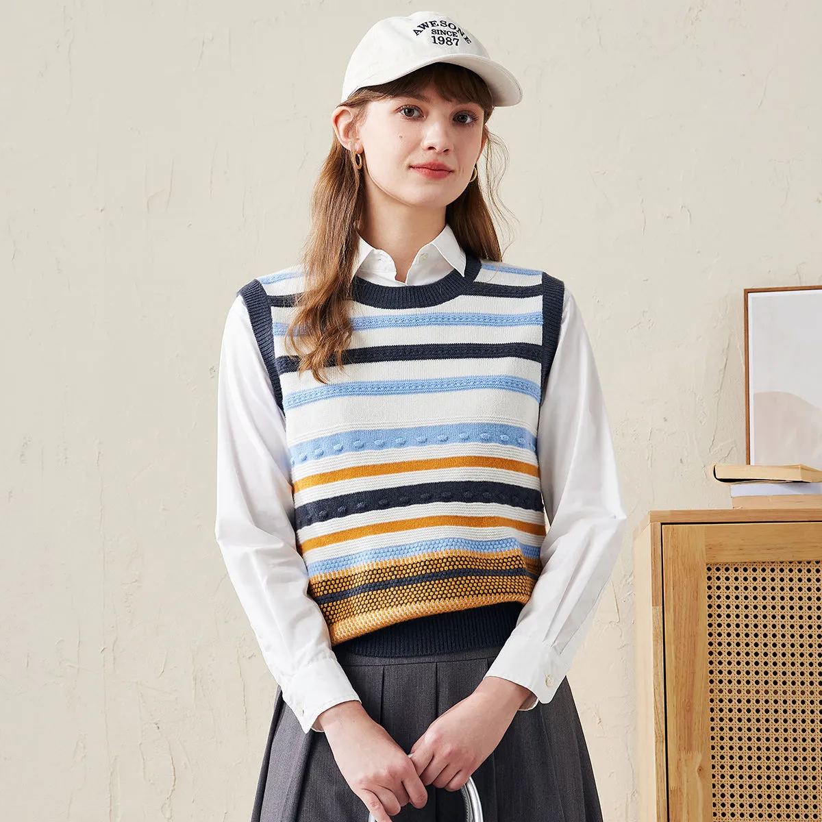 100% Wool Retro Striped Knit Sweater Vest sold by COMOBOCA product image thumbnail 2