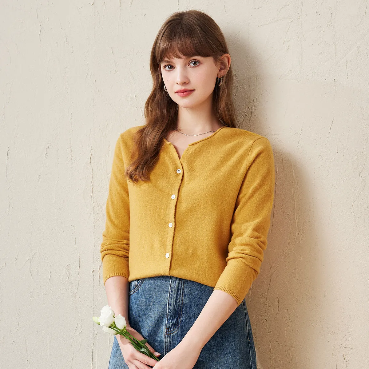 100% Wool Women's V-Neck Button Up Cardigan sold by COMOBOCA product image thumbnail 4