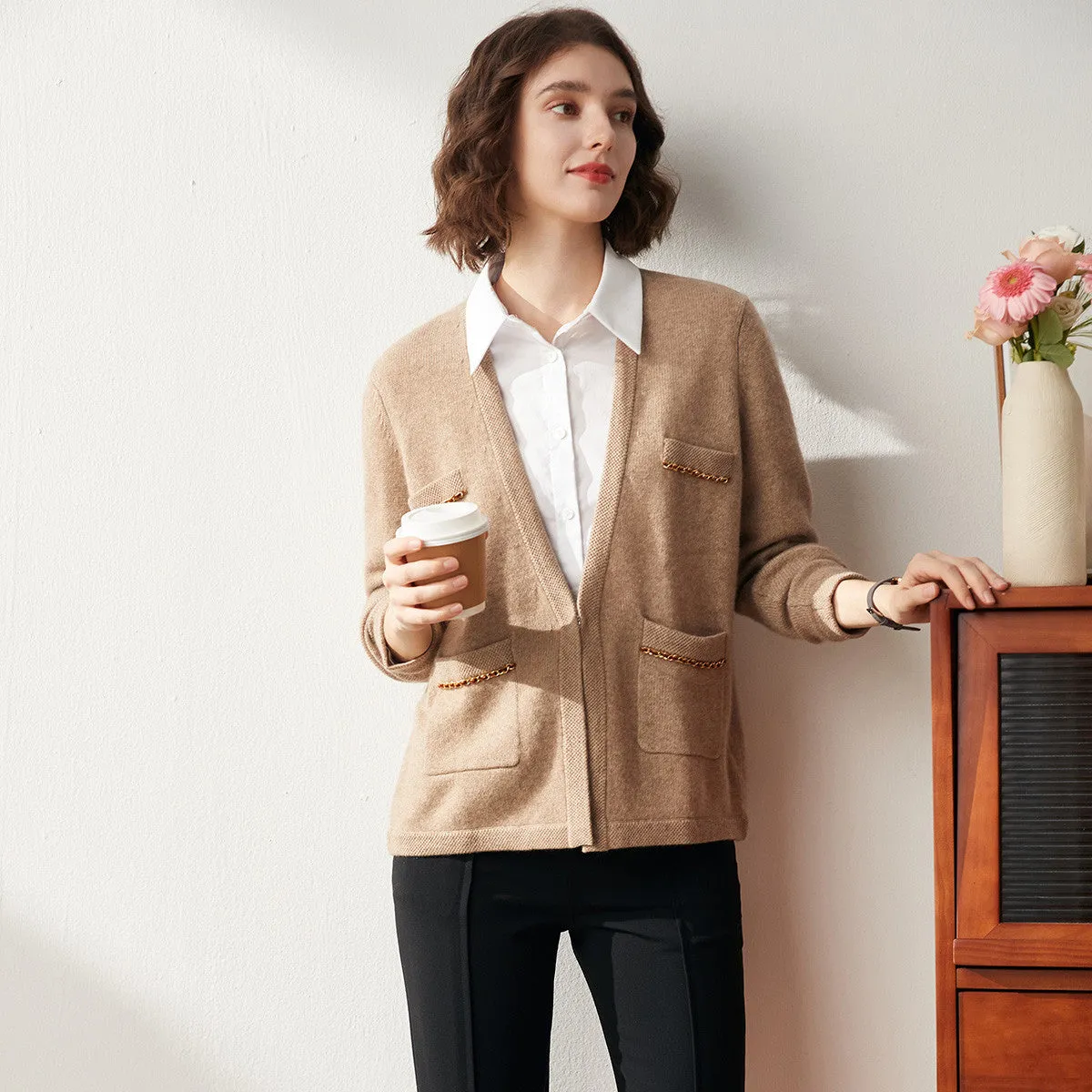 100% Cashmere Loose V-Neck Knitted Cardigan sold by COMOBOCA product image thumbnail 3