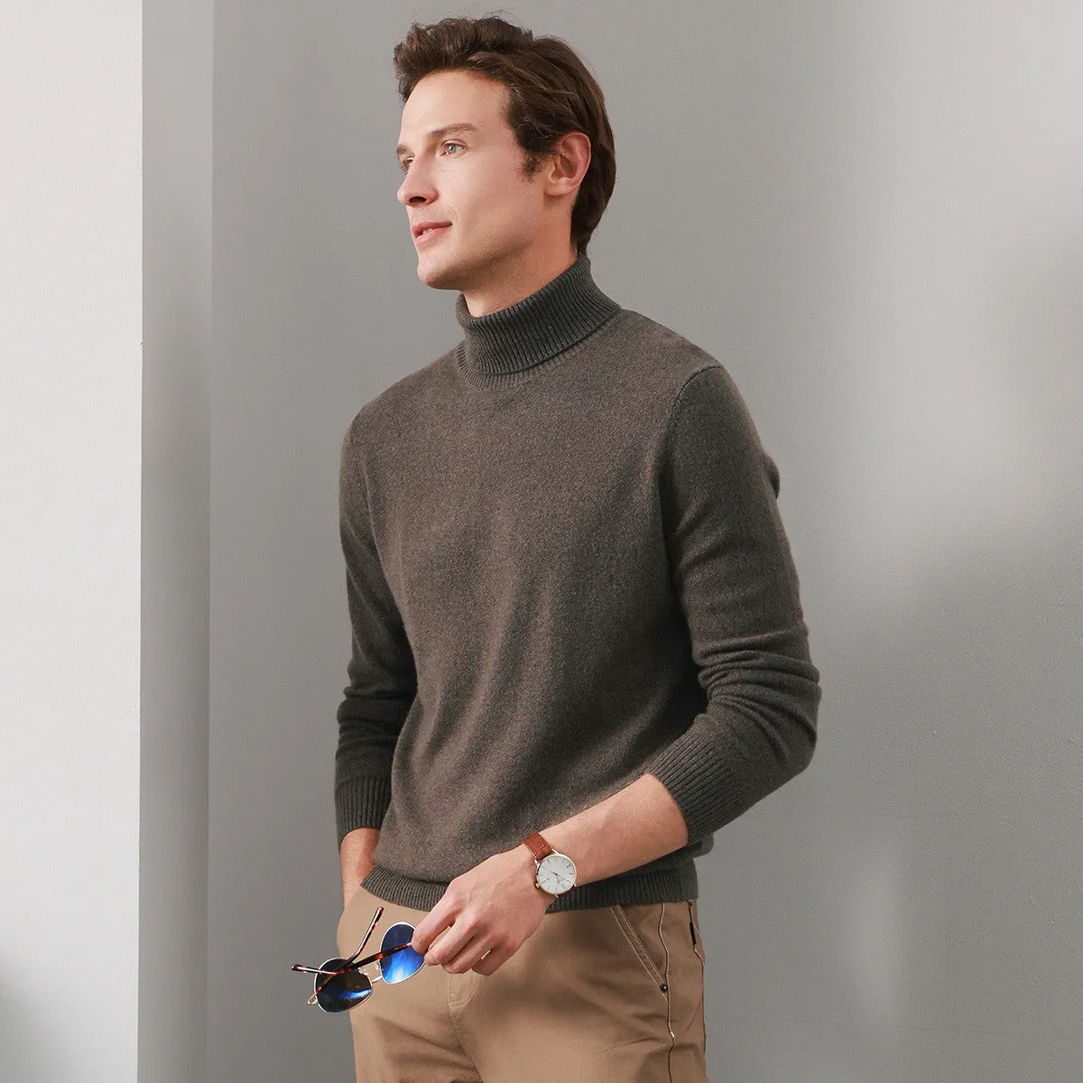 100% Cashmere Men's Ribbed Turtleneck Sweater sold by COMOBOCA product image thumbnail 4