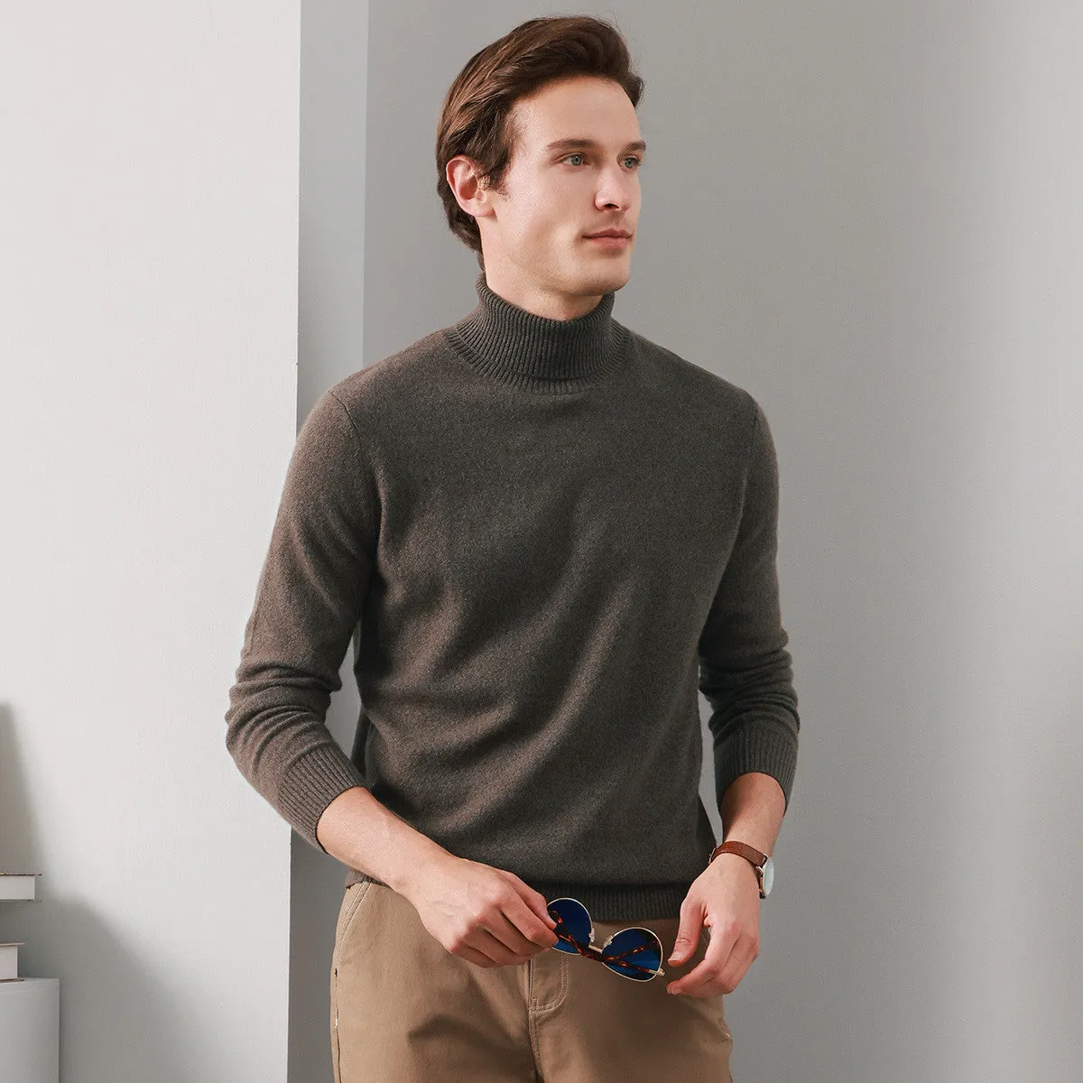 100% Cashmere Men's Ribbed Turtleneck Sweater sold by COMOBOCA product image thumbnail 2