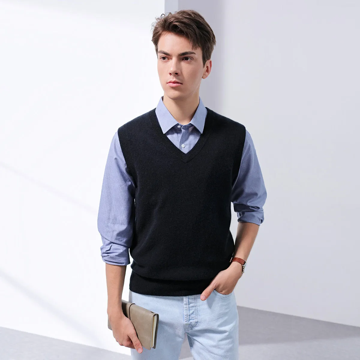 100% Cashmere Men's V-Neck Vest sold by COMOBOCA product image thumbnail 2