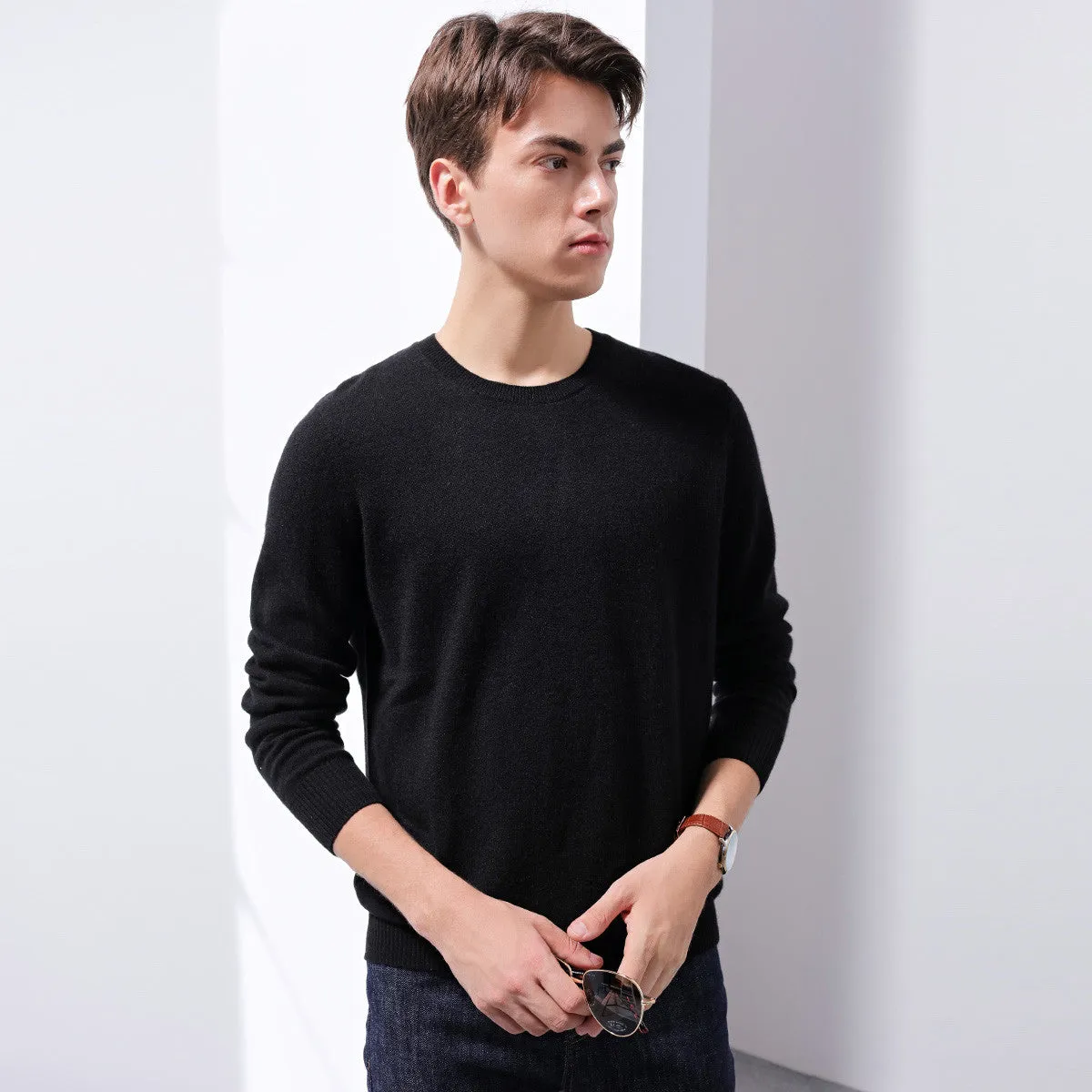 100% Cashmere Men's Round Neck Sweater sold by COMOBOCA product image thumbnail 3