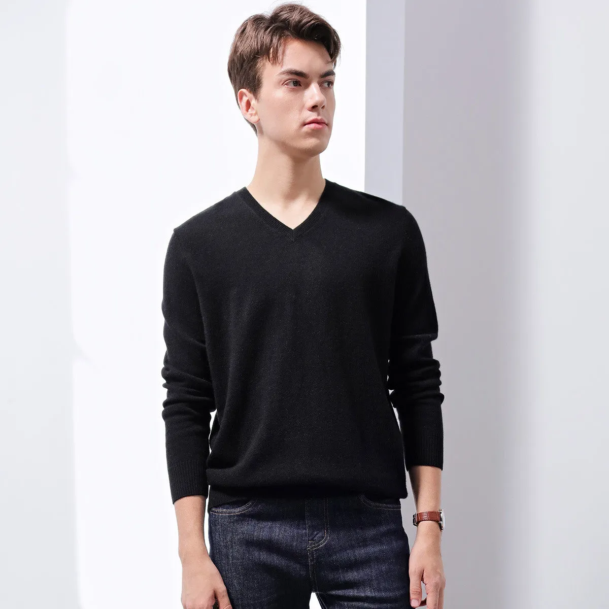 100% Cashmere Men's V-Neck Sweater sold by COMOBOCA product image thumbnail 5
