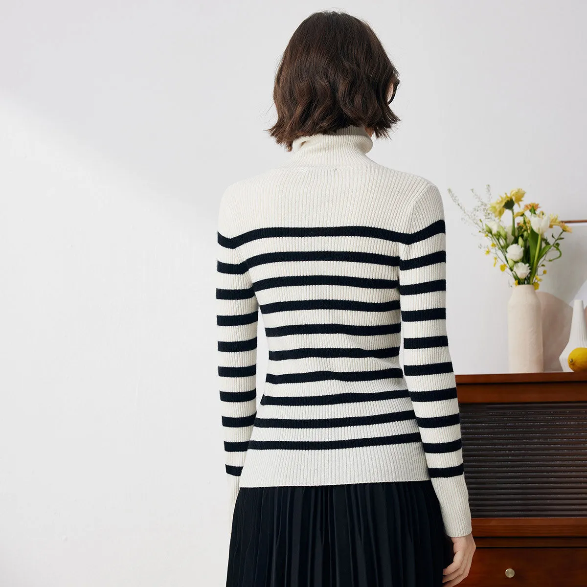 100% Cashmere Women's Striped Turtleneck Knit Sweater sold by COMOBOCA product image thumbnail 4