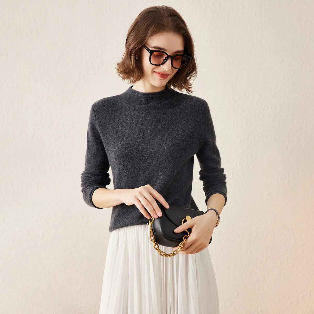 100% Cashmere Women's Round Neck Knit sweater sold by COMOBOCA product image thumbnail 3
