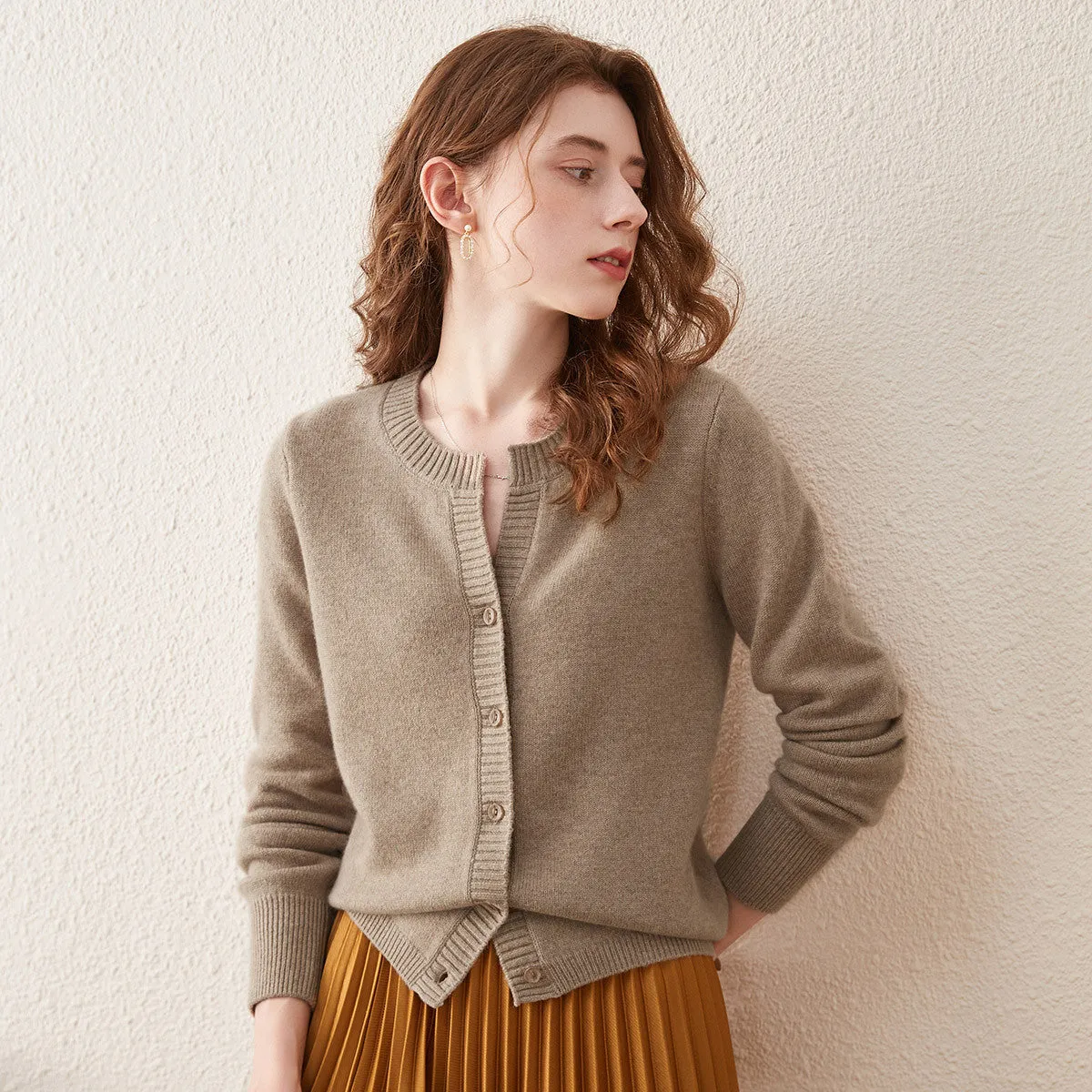 100% Wool Women's Cardigan Sweater sold by COMOBOCA product image thumbnail 5