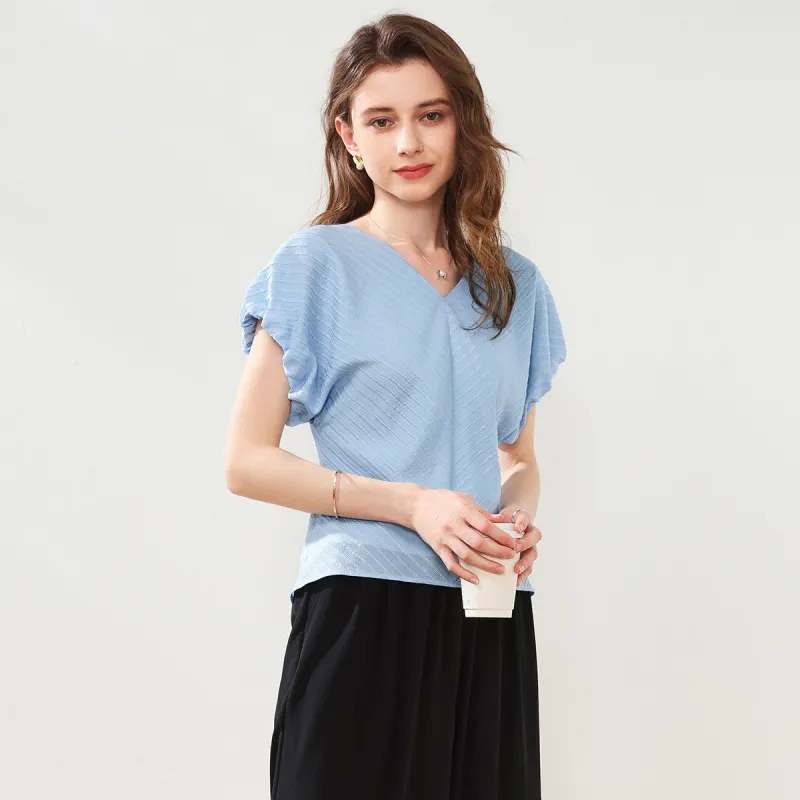Mulberry Silk Slim Fit Short Sleeve V-Neck T-shirt sold by COMOBOCA