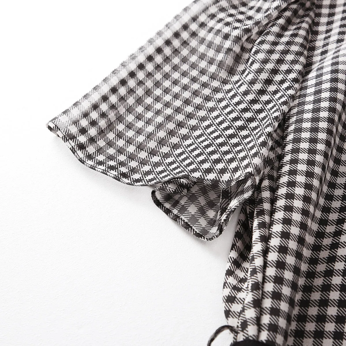 100% Mulberry Silk Round Neck Plaid Straight Dress sold by COMOBOCA product image thumbnail 5