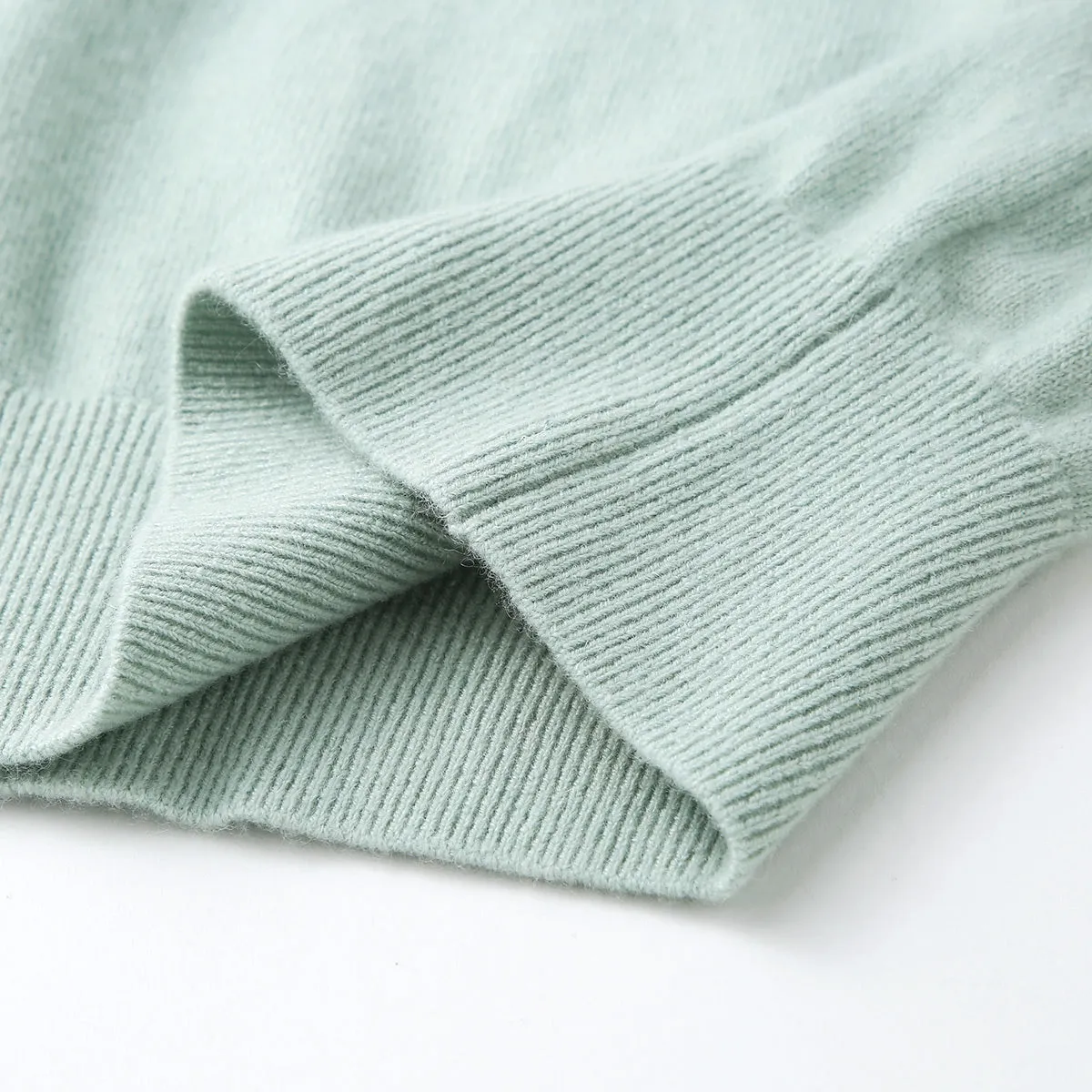 100% Cashmere Women's Pearl-Trimmed Knit Sweater sold by COMOBOCA product image thumbnail 5