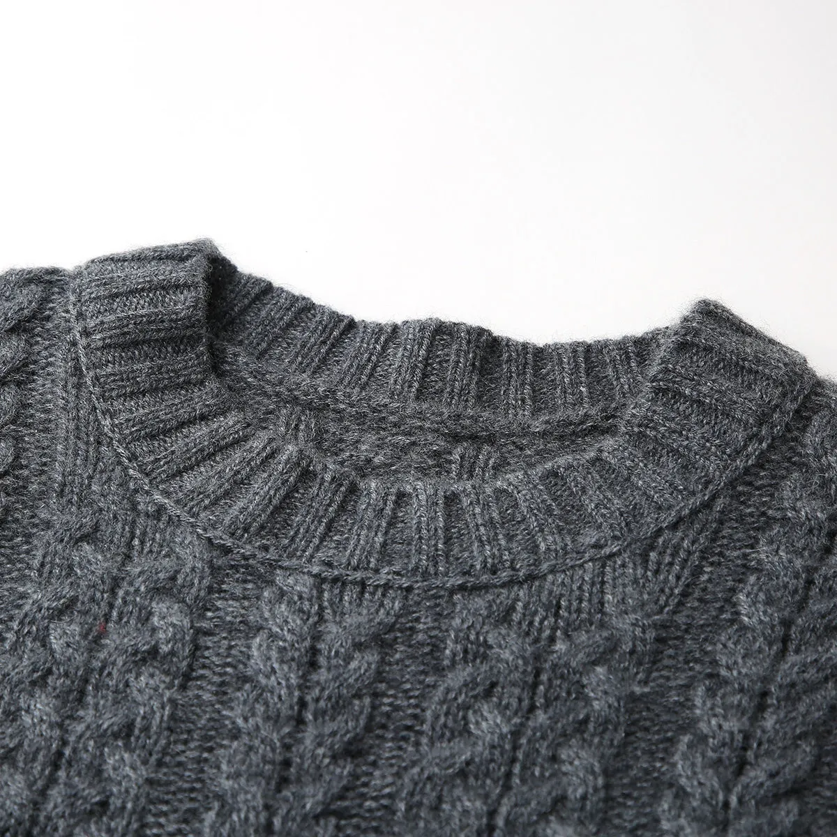 100% Cashmere Women's Chunky Cable Knit Sweater sold by COMOBOCA product image thumbnail 3