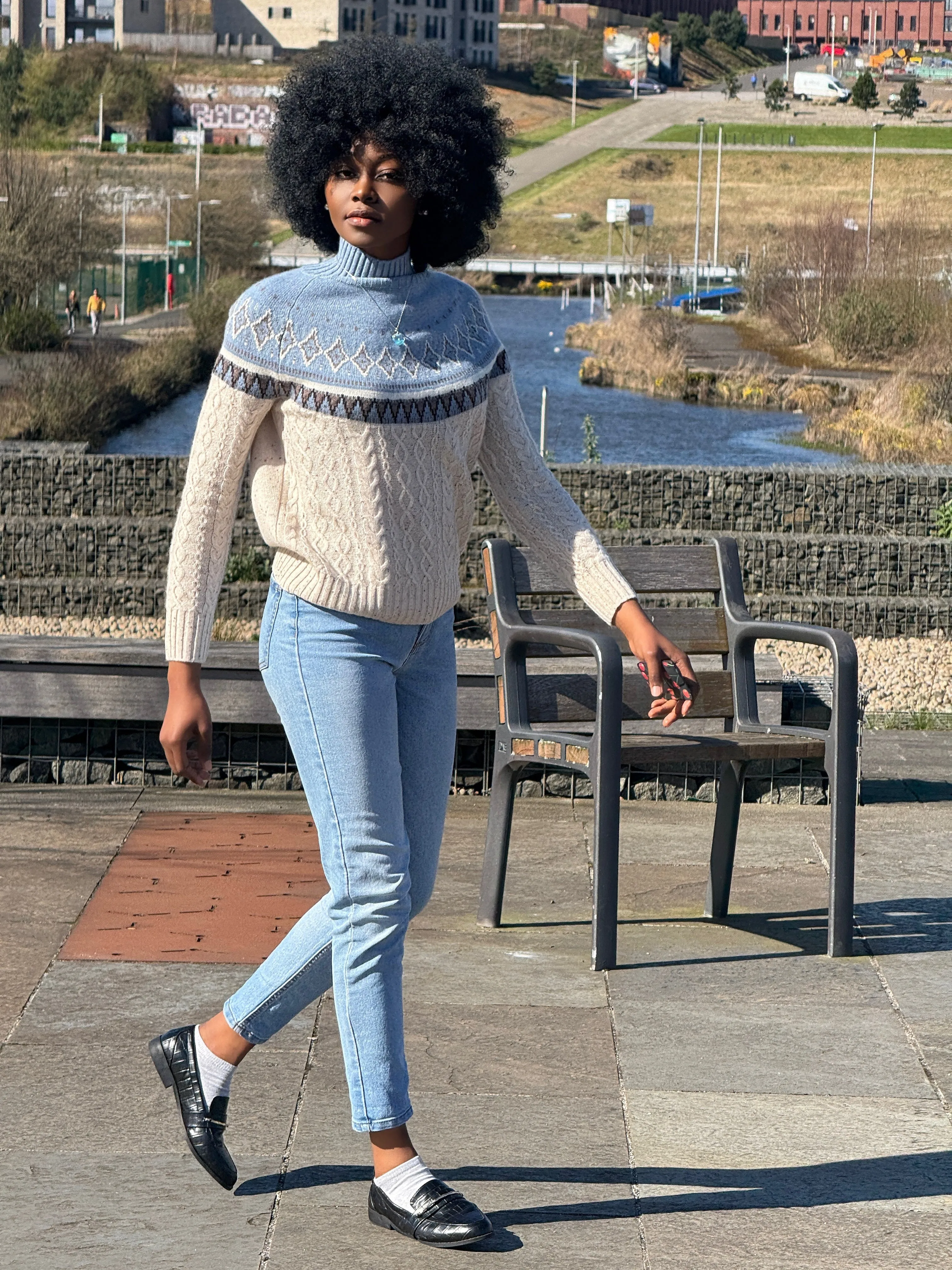 100% Cashmere Women's Mock Neck Nordic Cable Knit Sweater sold by COMOBOCA product image thumbnail 4