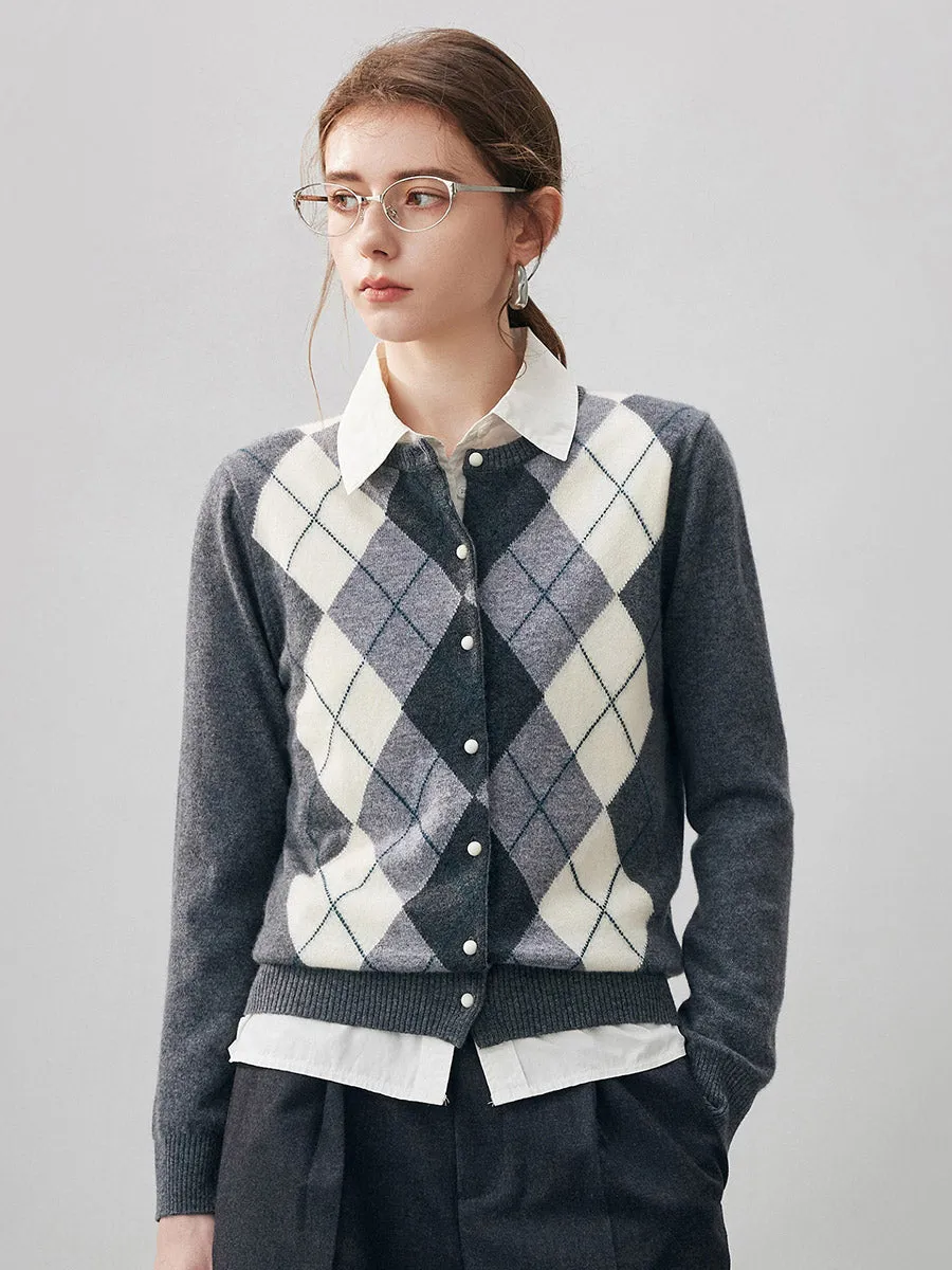 100% Cashmere Women's Argyle Pattern Cardigan sold by COMOBOCA product image thumbnail 2