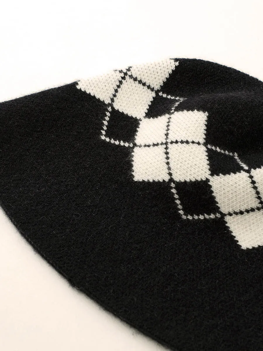 100% Cashmere Women's Argyle Pattern Knit Bucket Hat sold by COMOBOCA product image thumbnail 3