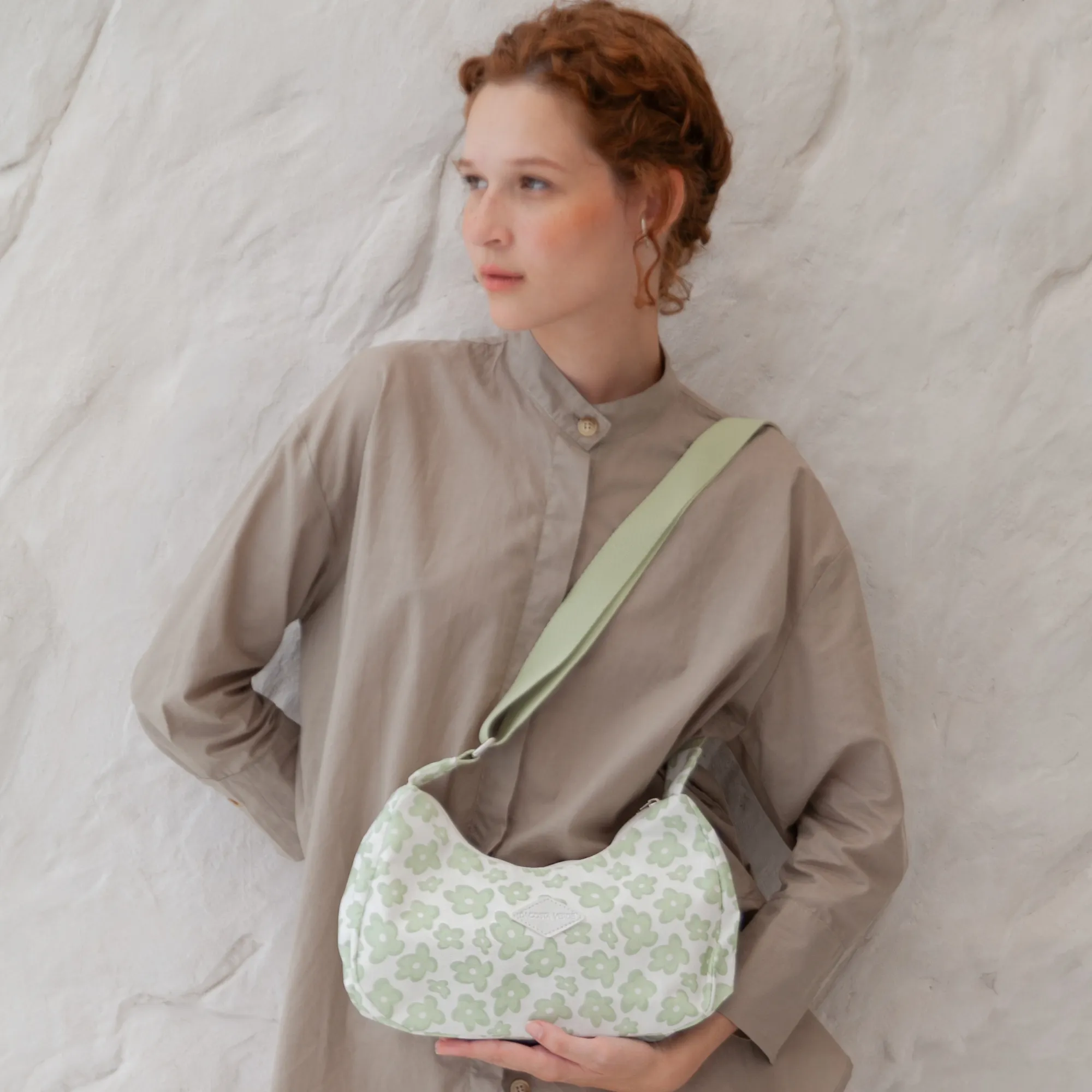 Sunset Sling Bag Sage Floral 3.9L sold by DaCosta Verde product image thumbnail 4