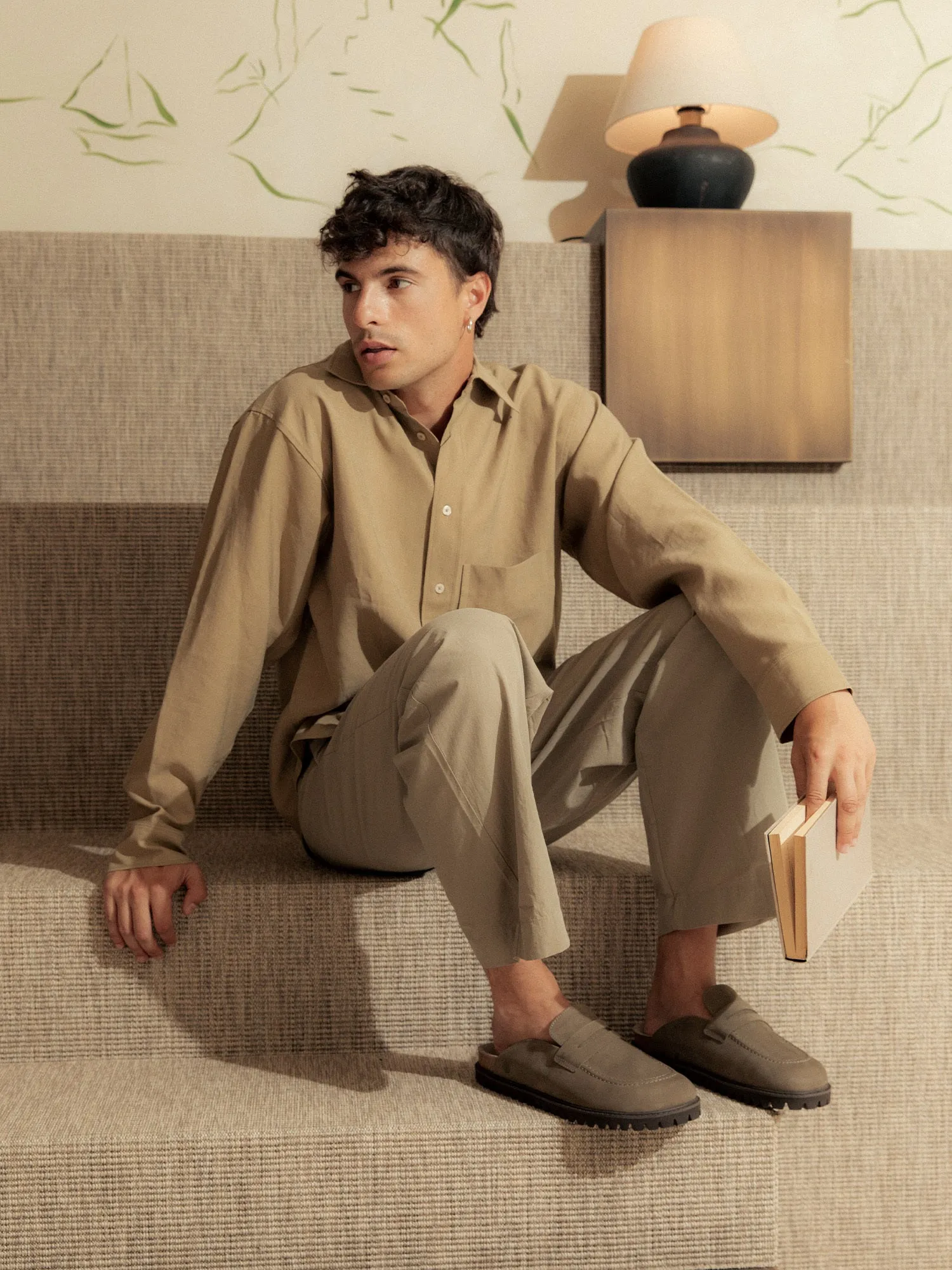 LOIS NUBUCK KAKI UNISEX sold by Genuins