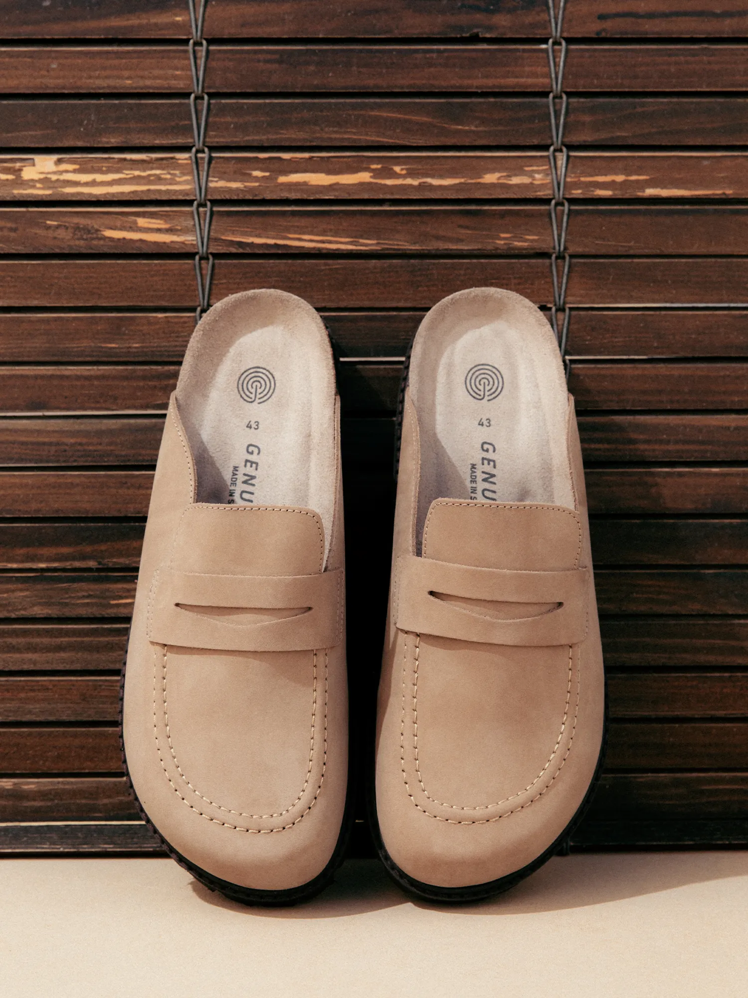 LOIS NUBUCK TAUPE UNISEX sold by Genuins