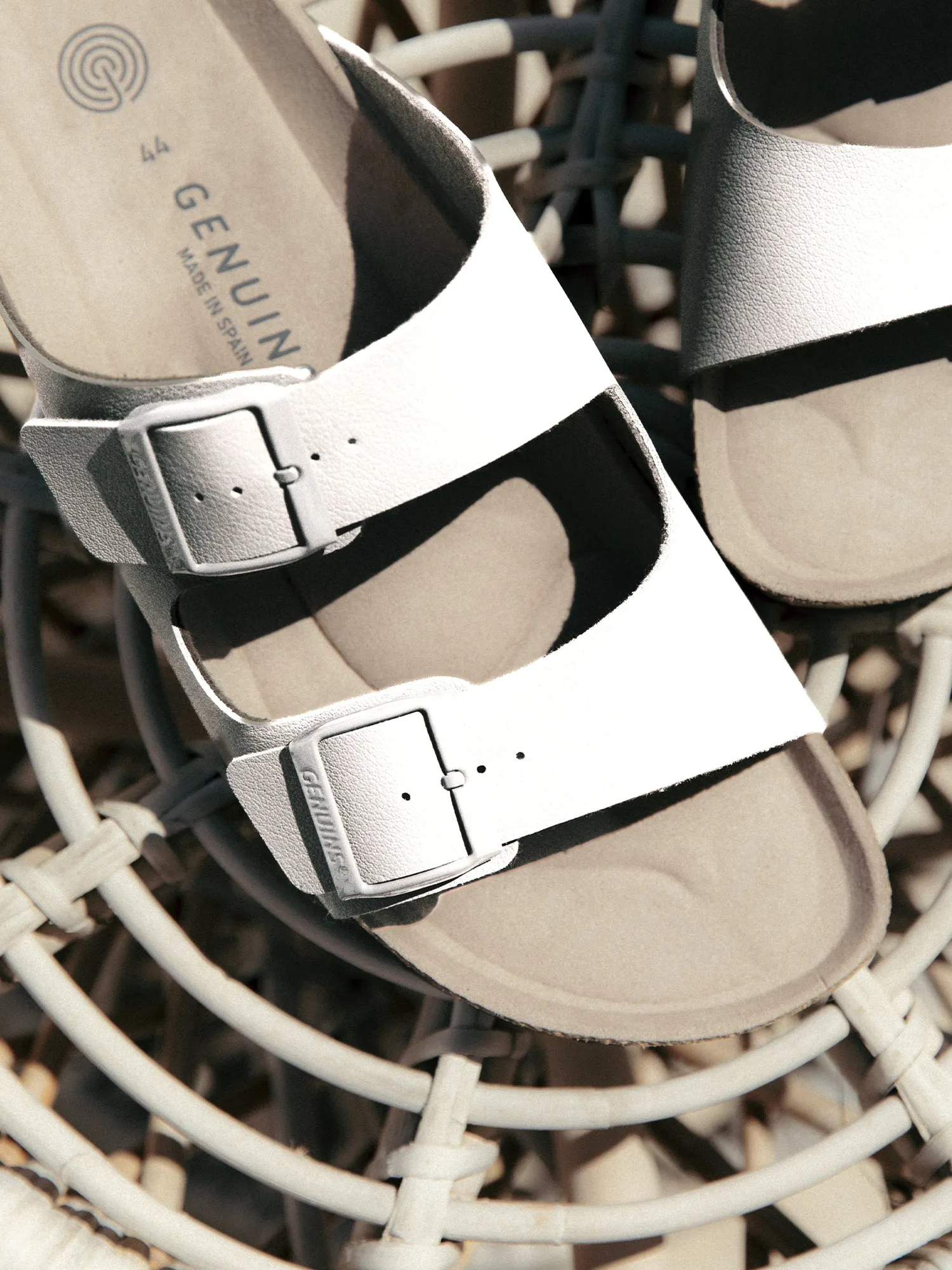 HAWAII VEGAN WHITE sold by Genuins