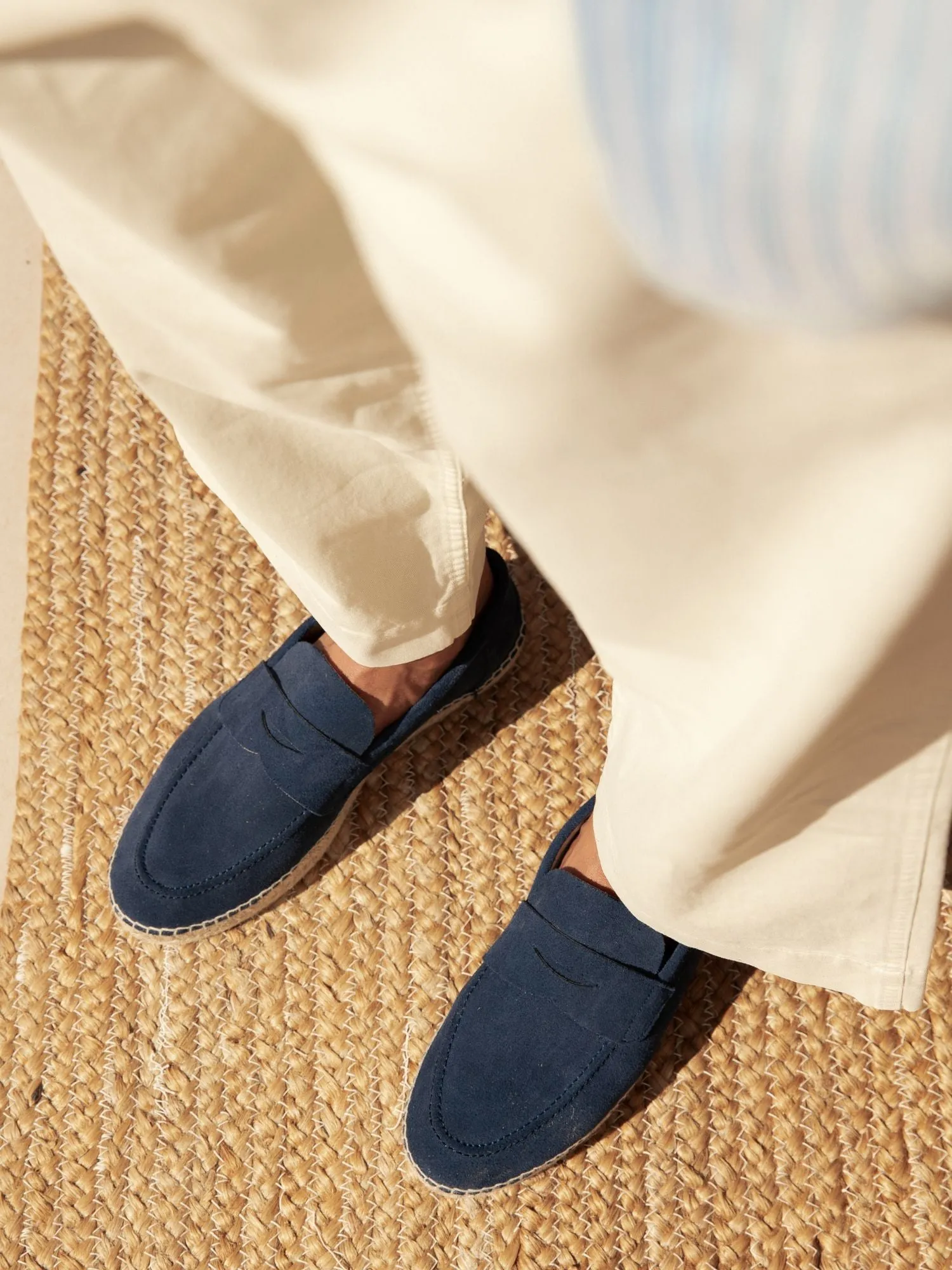 HARRY VELOUR NAVY sold by Genuins product image thumbnail 3