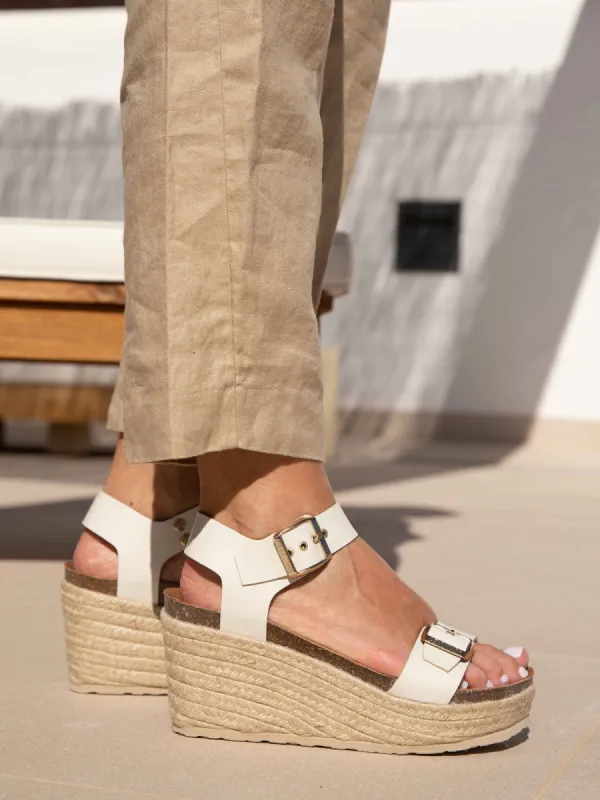 VENECIA LEATHER WHITE sold by Genuins
