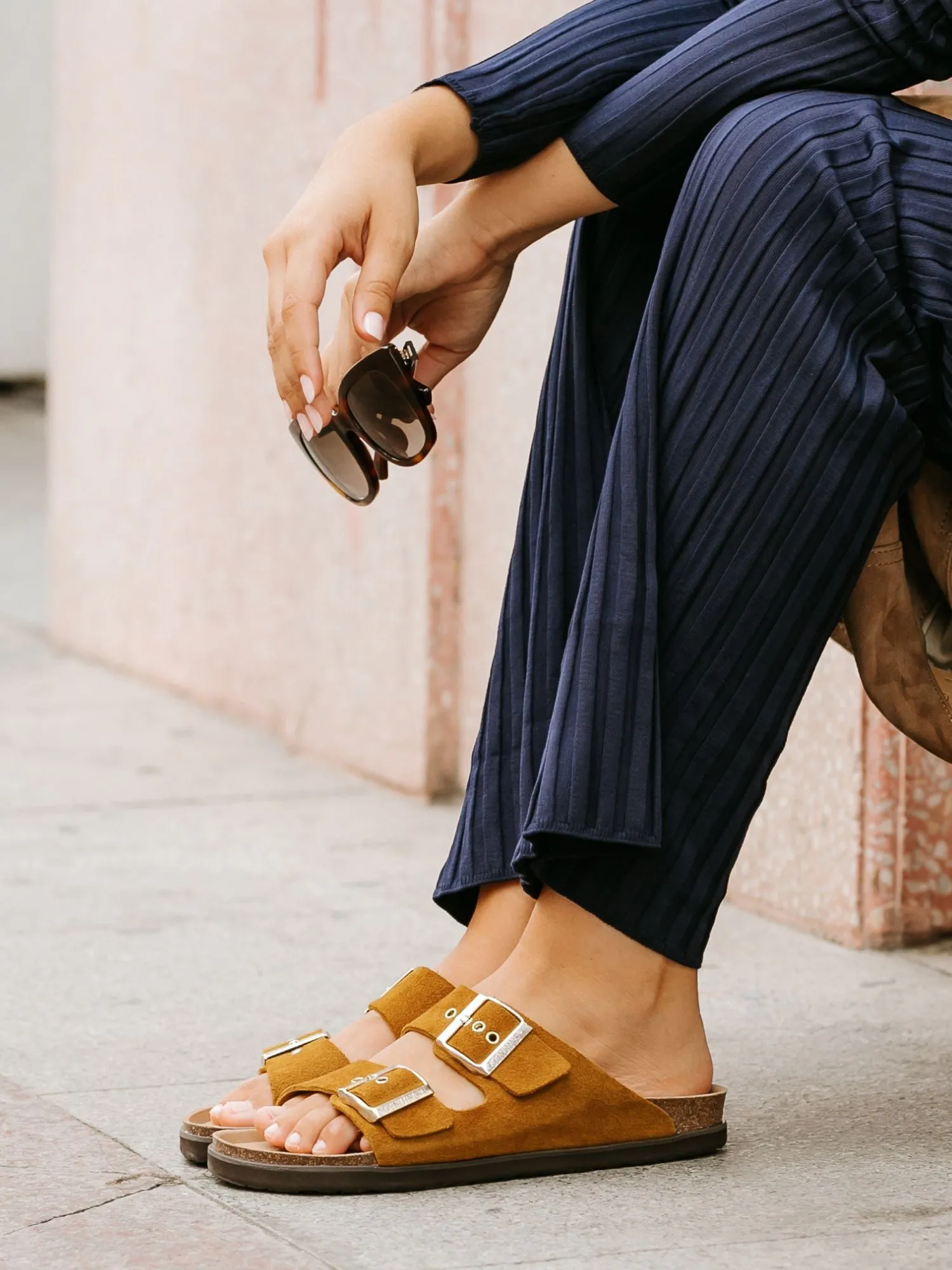 HAWAII LEATHER CAMEL sold by Genuins product image thumbnail 2