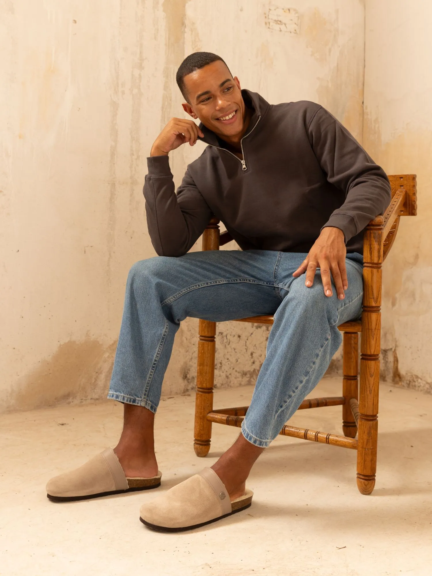 ALVIN VELOUR TAUPE sold by Genuins product image thumbnail 2