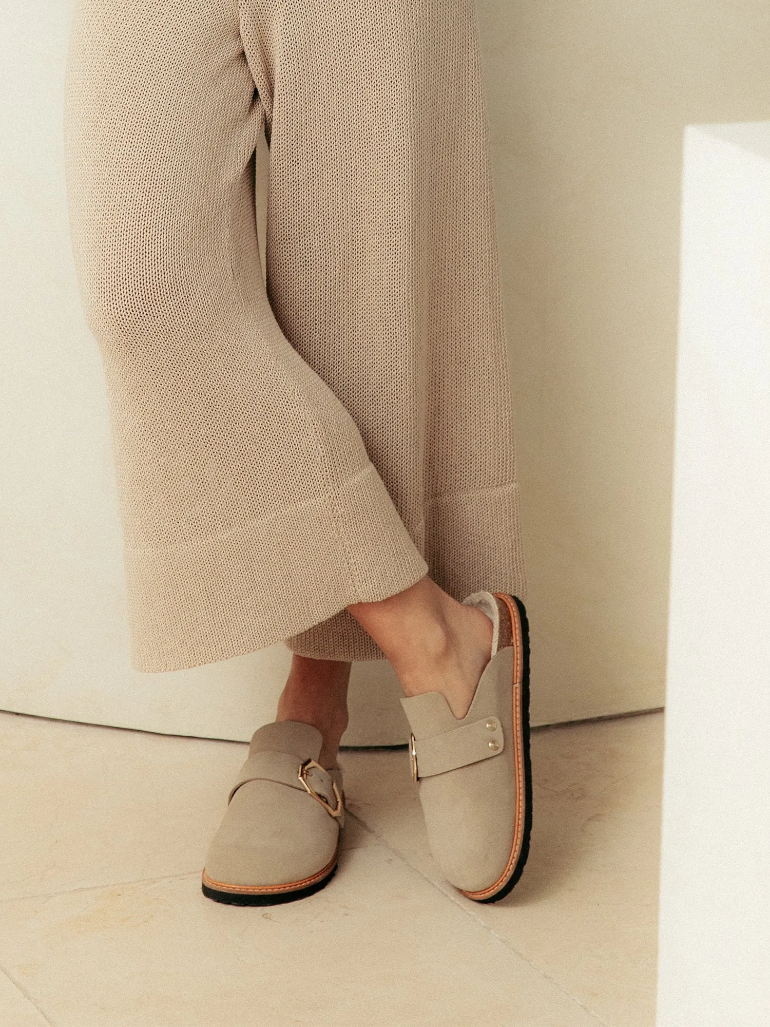 GRISEL SHEEPSKIN VELOUR TAUPE sold by Genuins