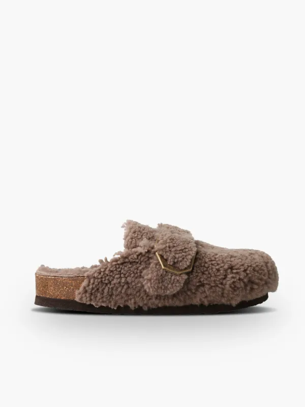 GRISEL SHEEPSKIN STONE sold by Genuins