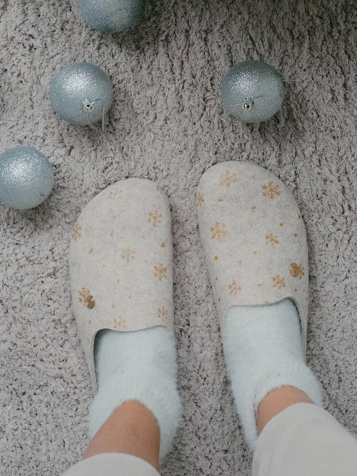 HELSINKI XMAS GOLDEN sold by Genuins product image thumbnail 3