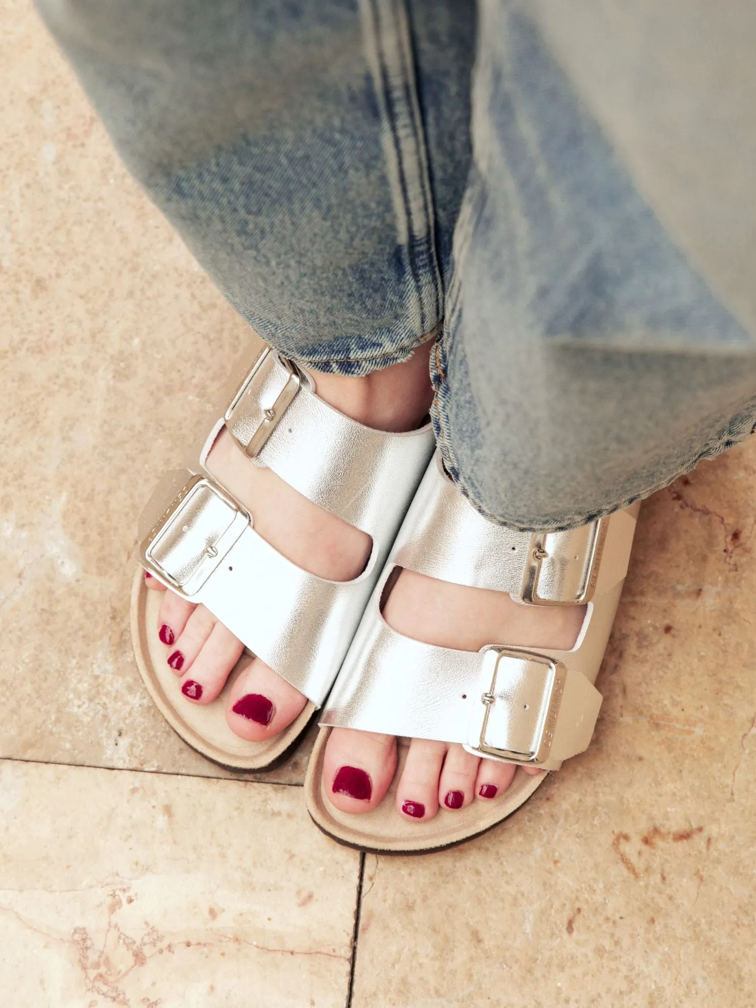 HONOLULU SHINY SILVER sold by Genuins