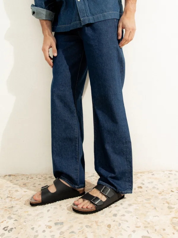 HAWAII OILED LEATHER BLACK sold by Genuins